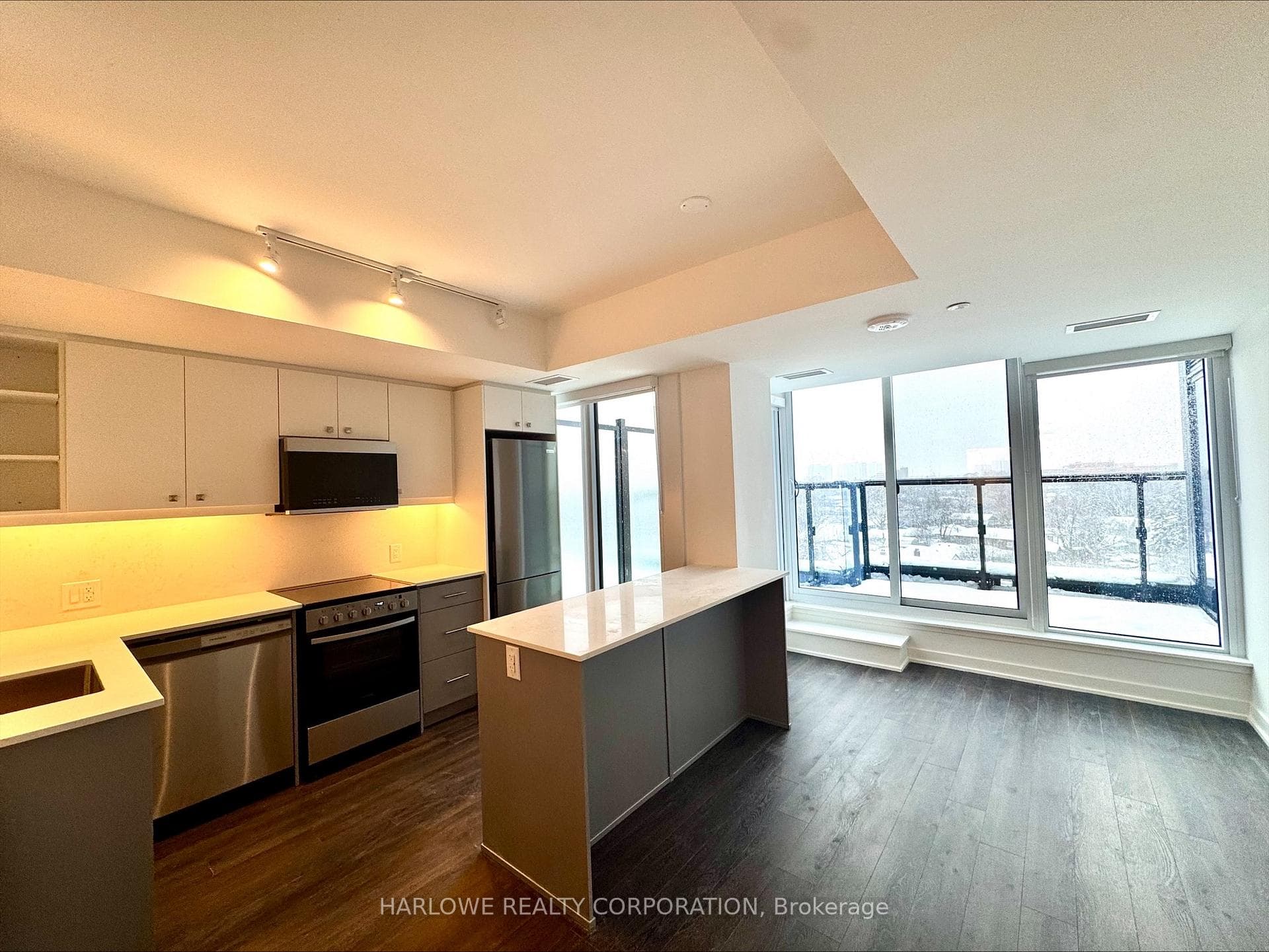 2 Manderley Drive Unit 709 photo 1