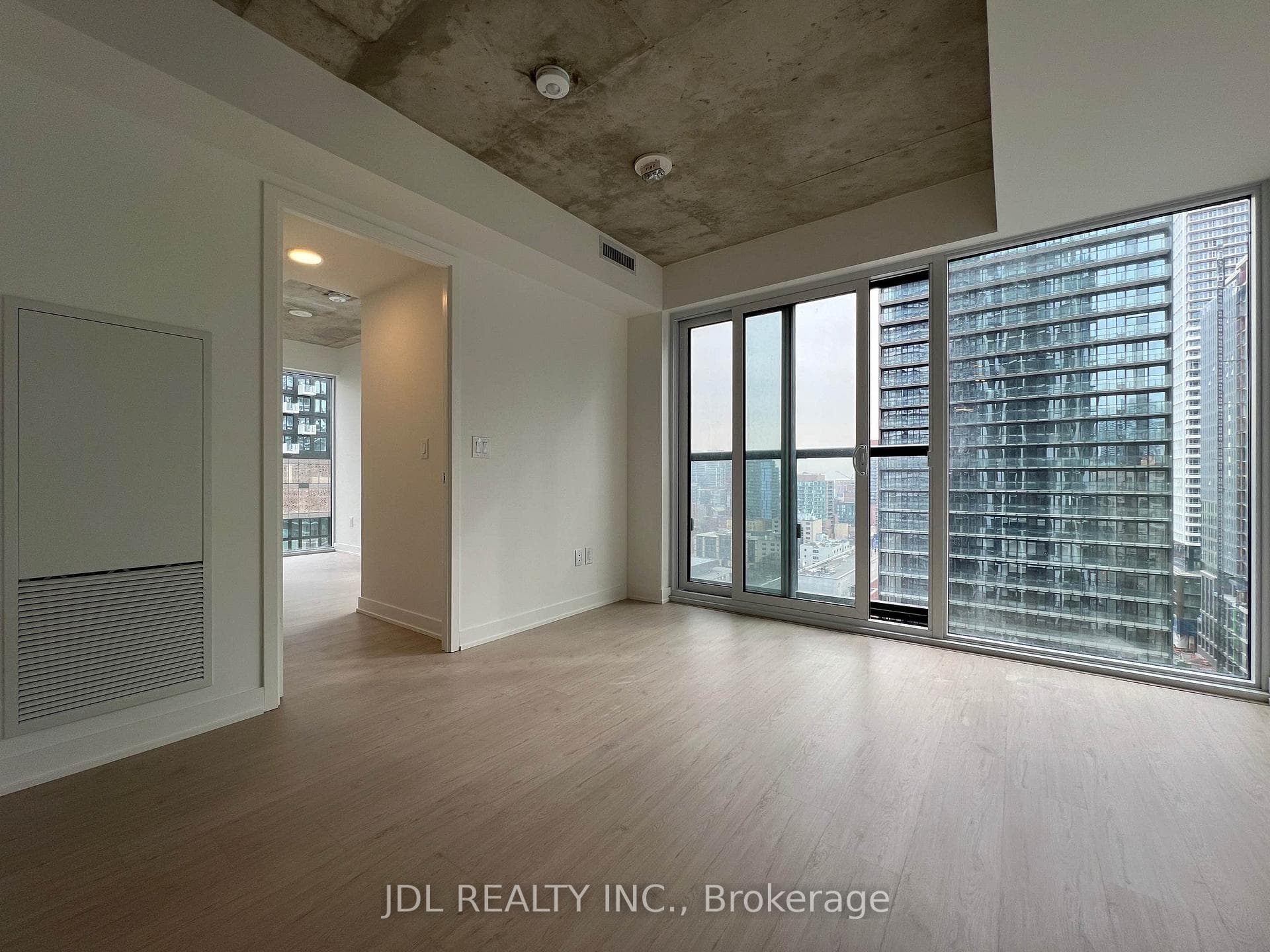 65 Mutual Street Unit 2206 photo 9