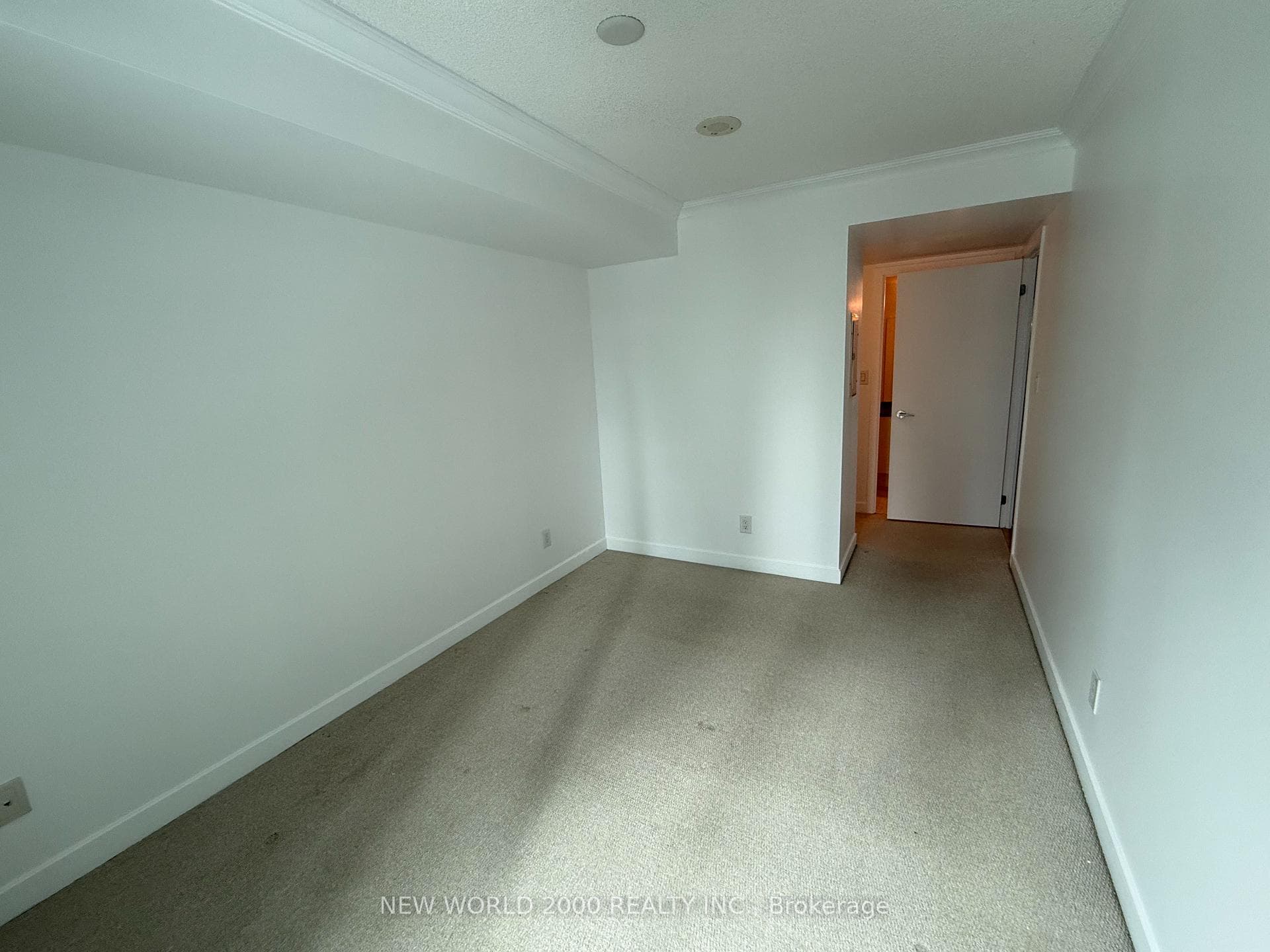 18 Harbour Street Unit 611 photo 14
