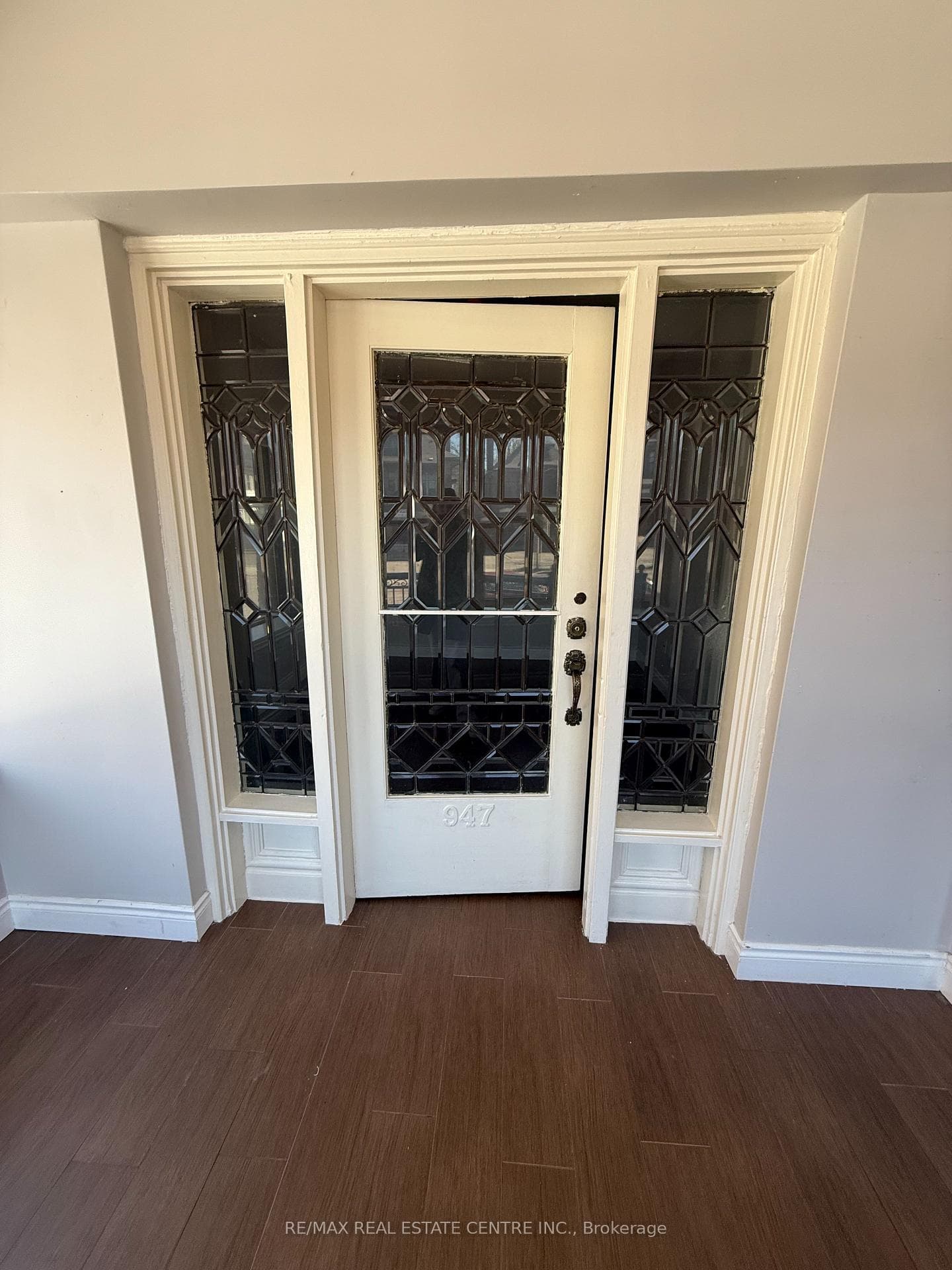 entry unit 1 - bedroom