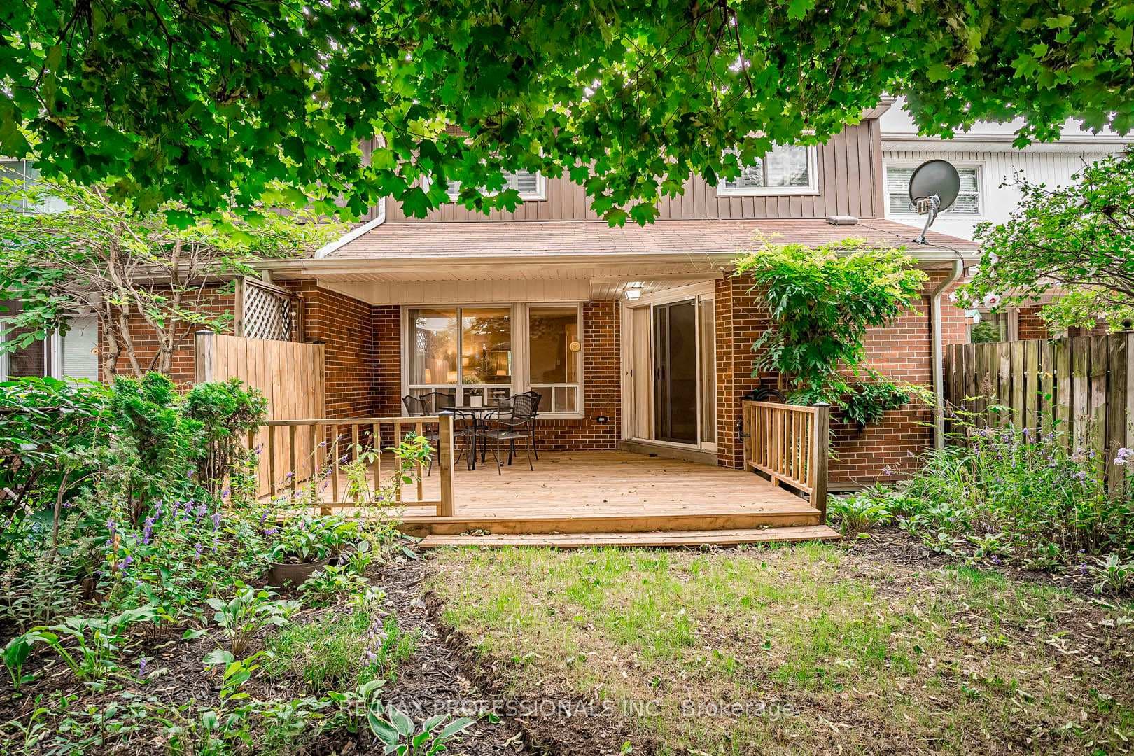 2028 Millway Gate photo 37
