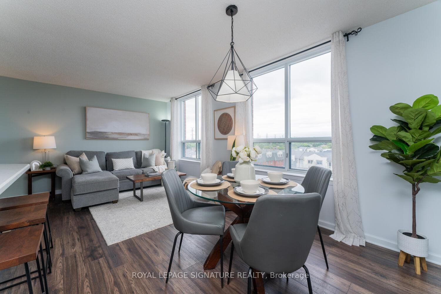 1625 Pickering Parkway Unit 606 photo 26
