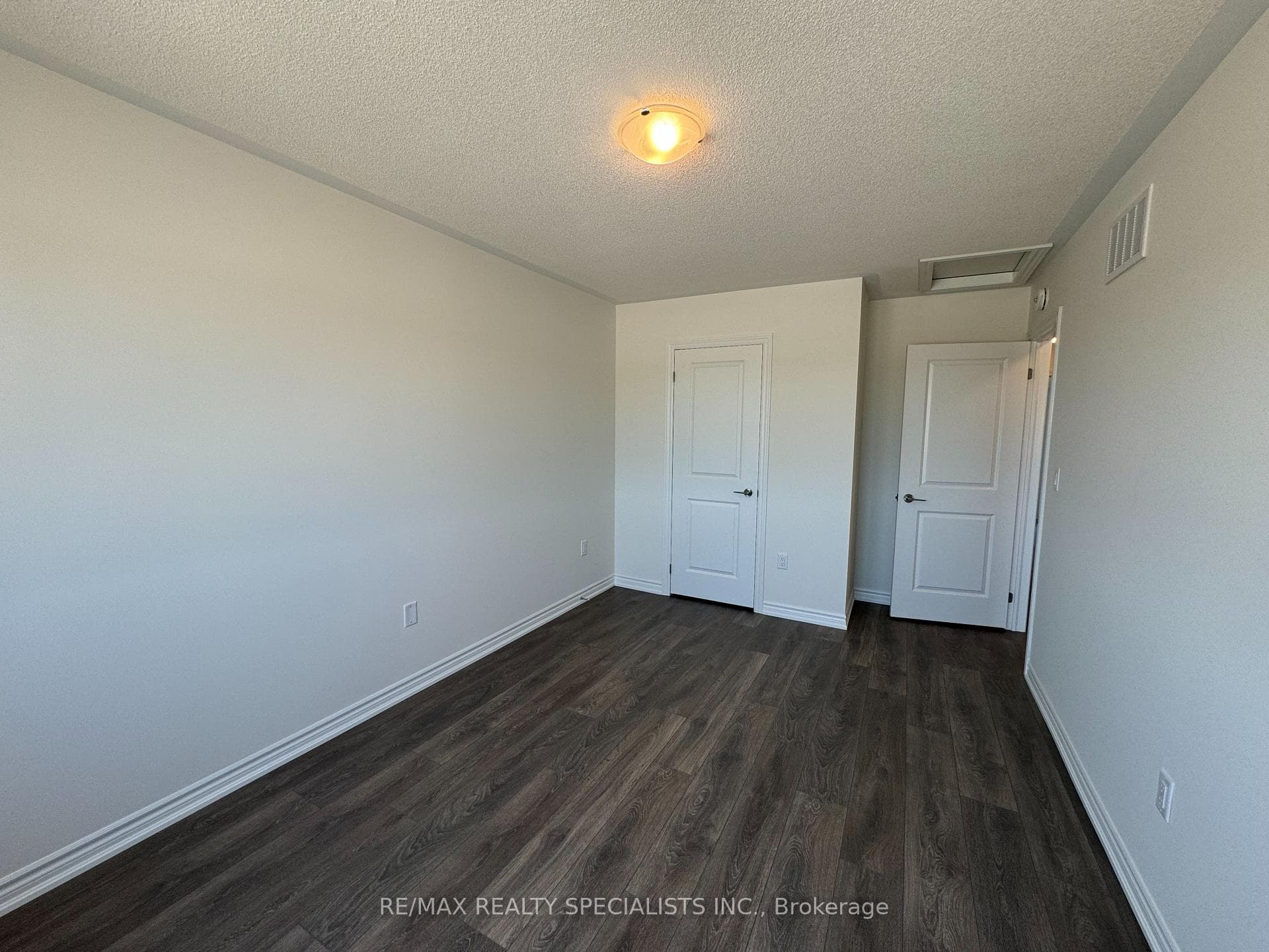 125 Greer Street photo 31