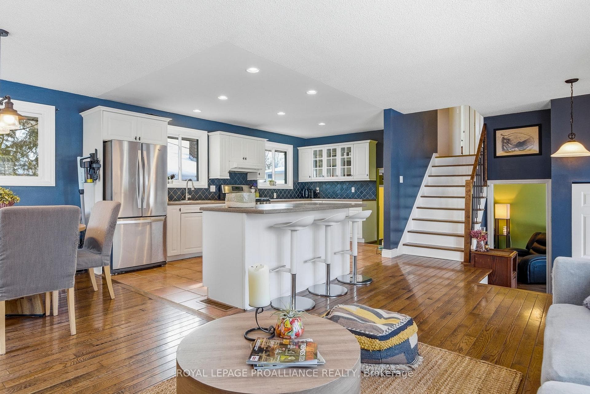 23 Diamond Crescent photo 13