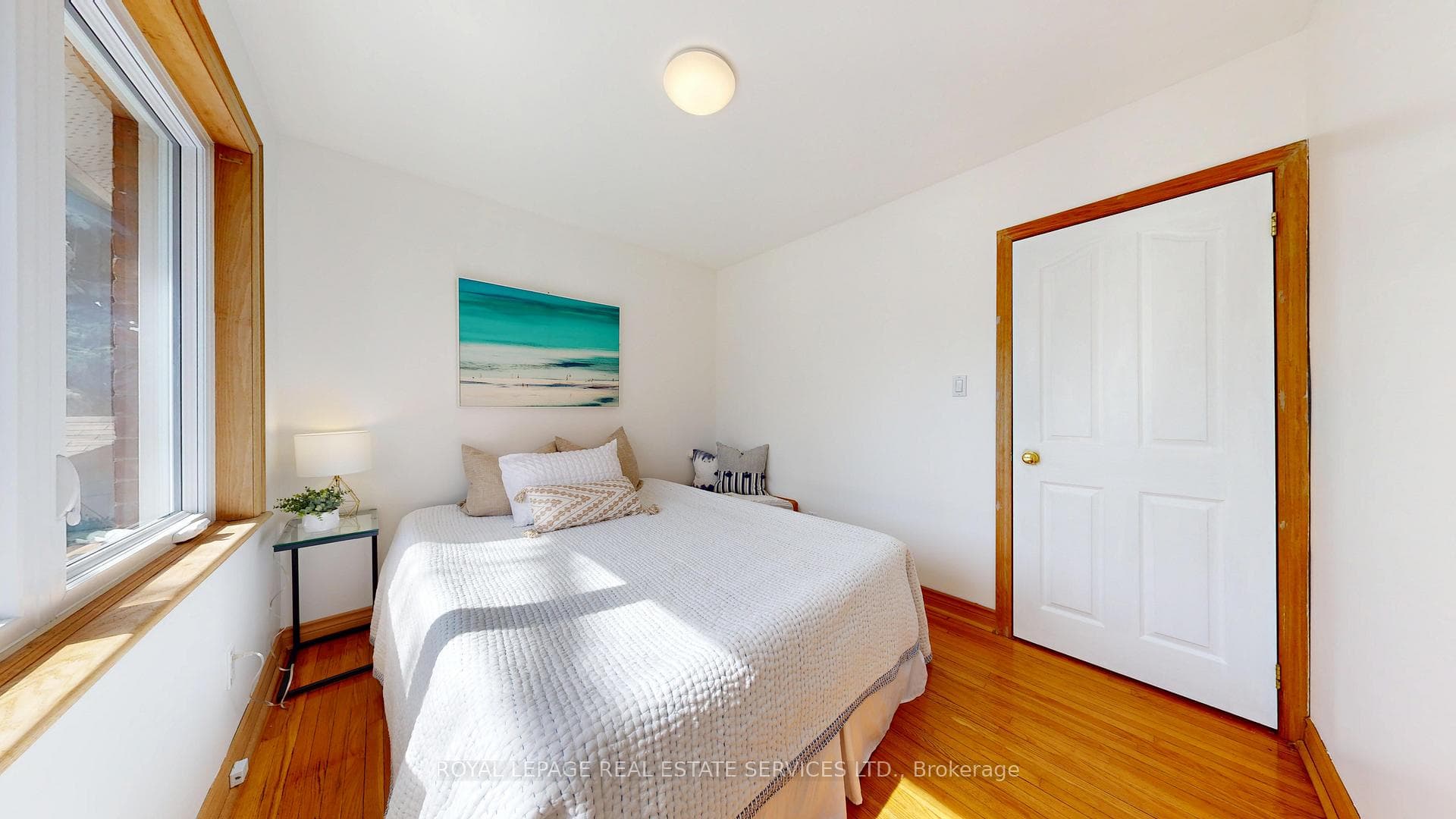 216 Humberside Avenue photo 31