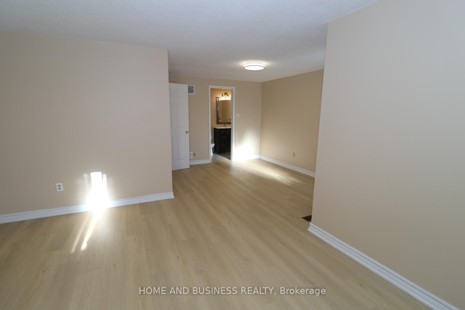 10 Hudson Drive photo 19