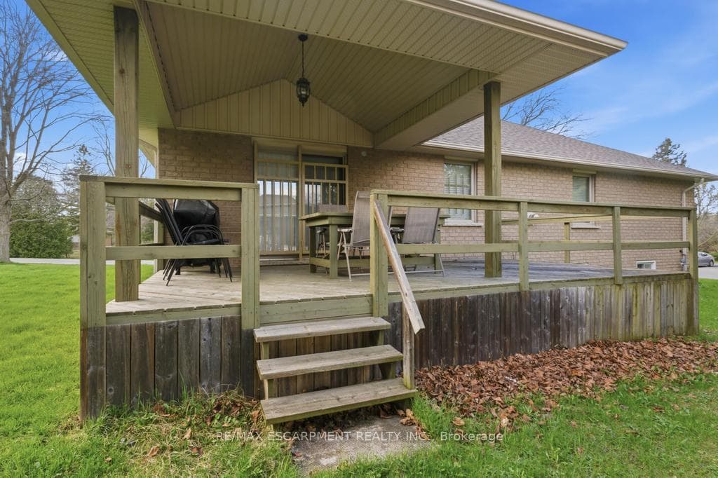 80 Lister Avenue photo 24