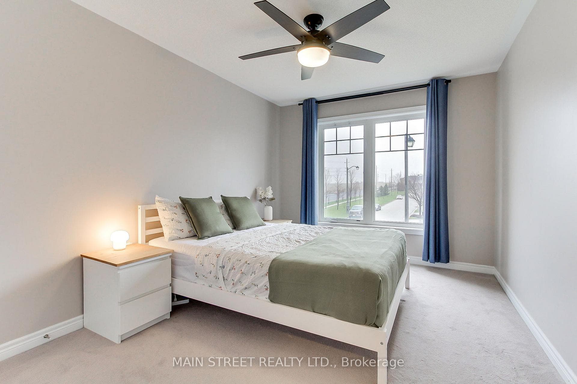 42 Courtland Crescent photo 23
