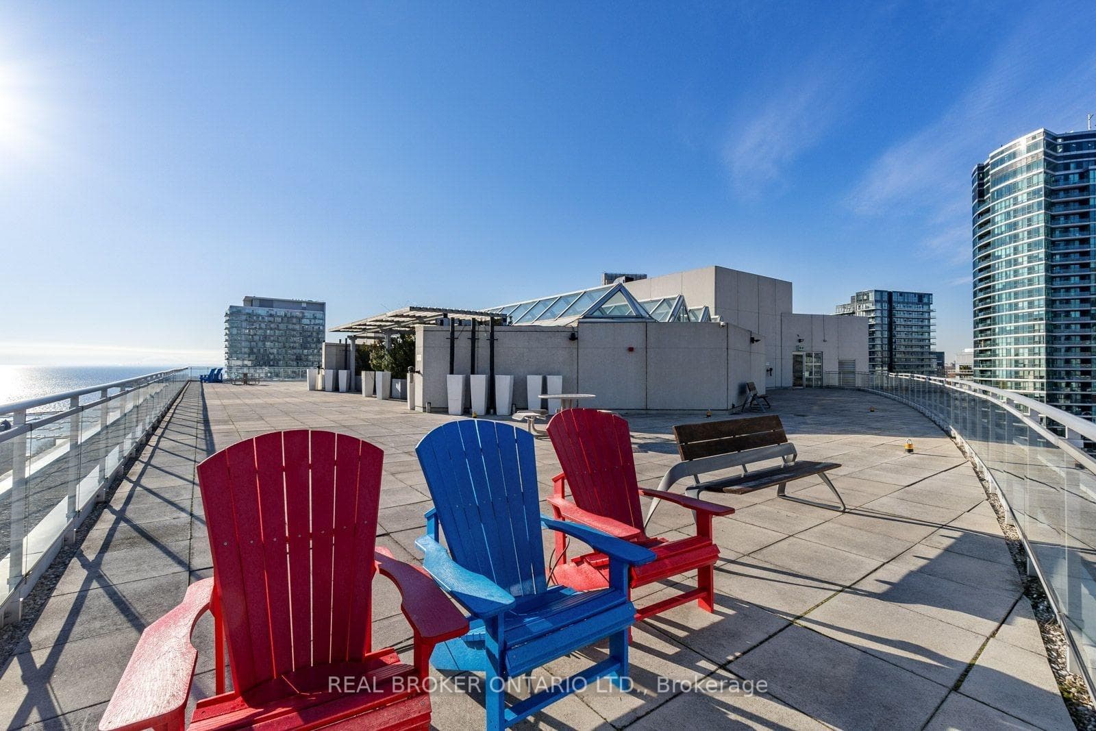 650 Queens Quay Unit 915 photo 30