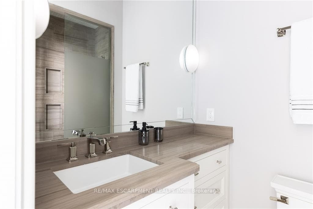 300 Randall Street Unit PH1 photo 25