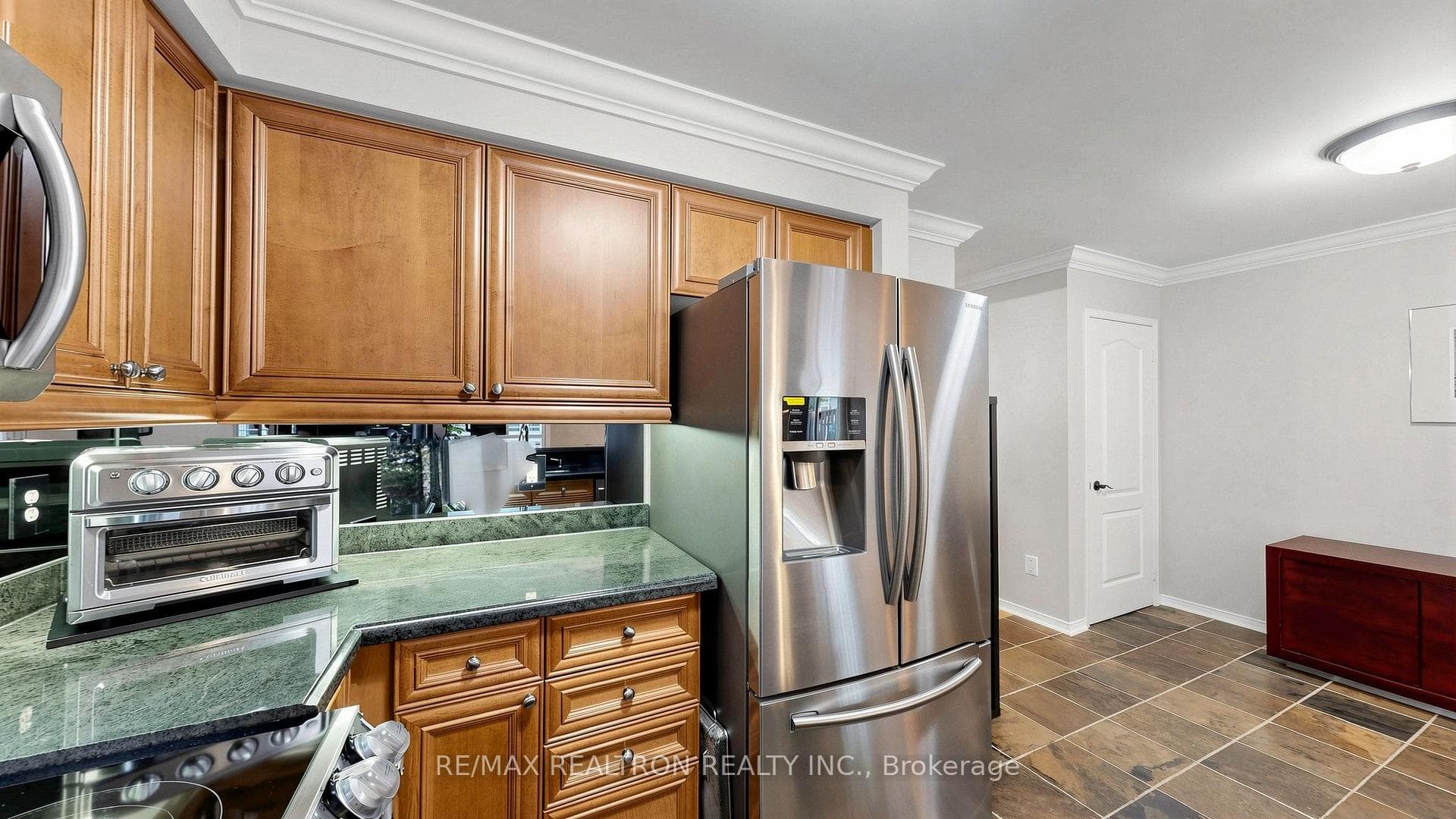 1225 Houston Drive photo 11