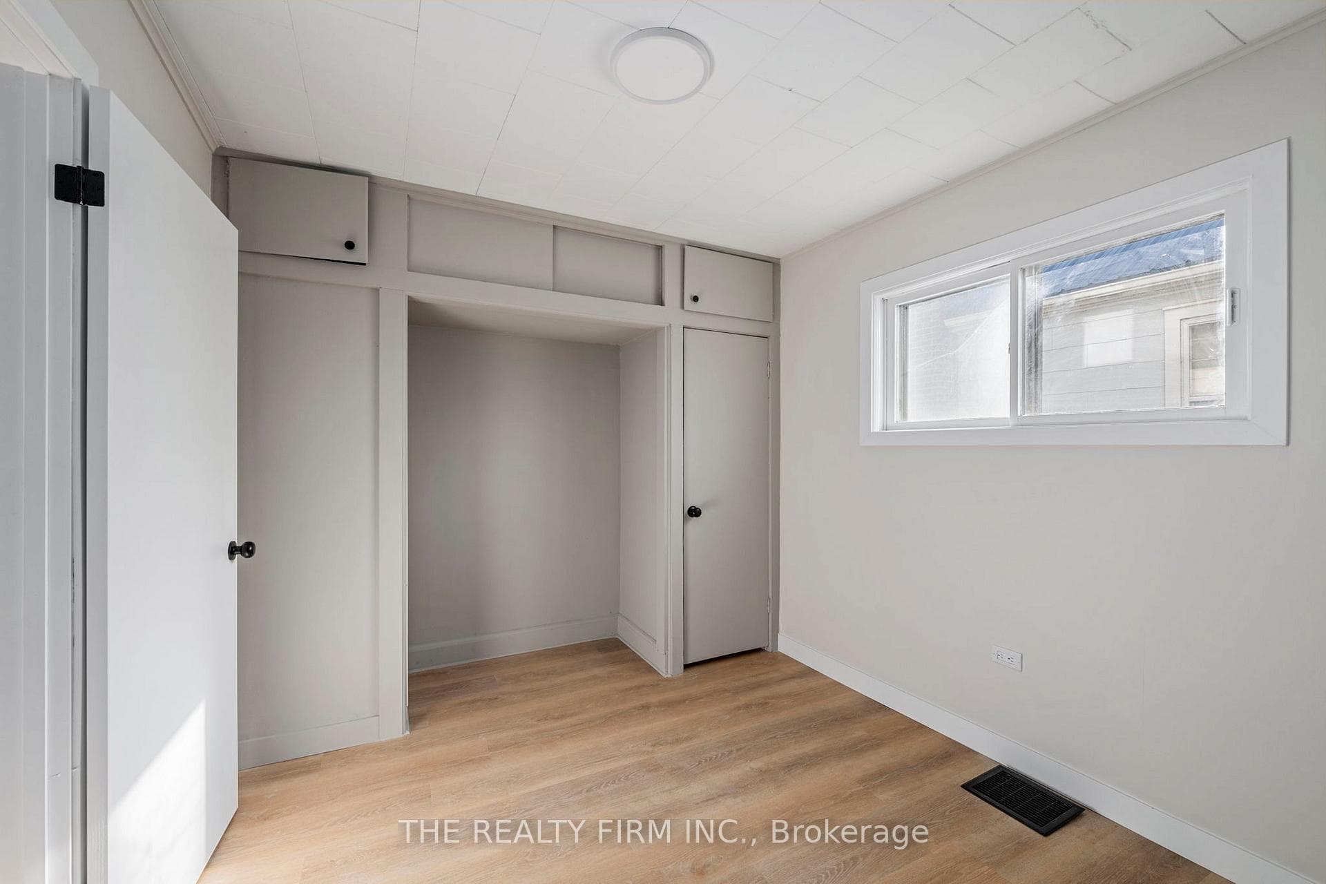 165 Sunset Drive photo 12