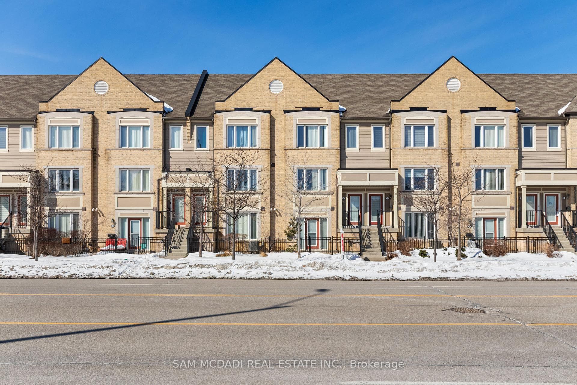2895 Hazelton Place Unit 8 photo 1