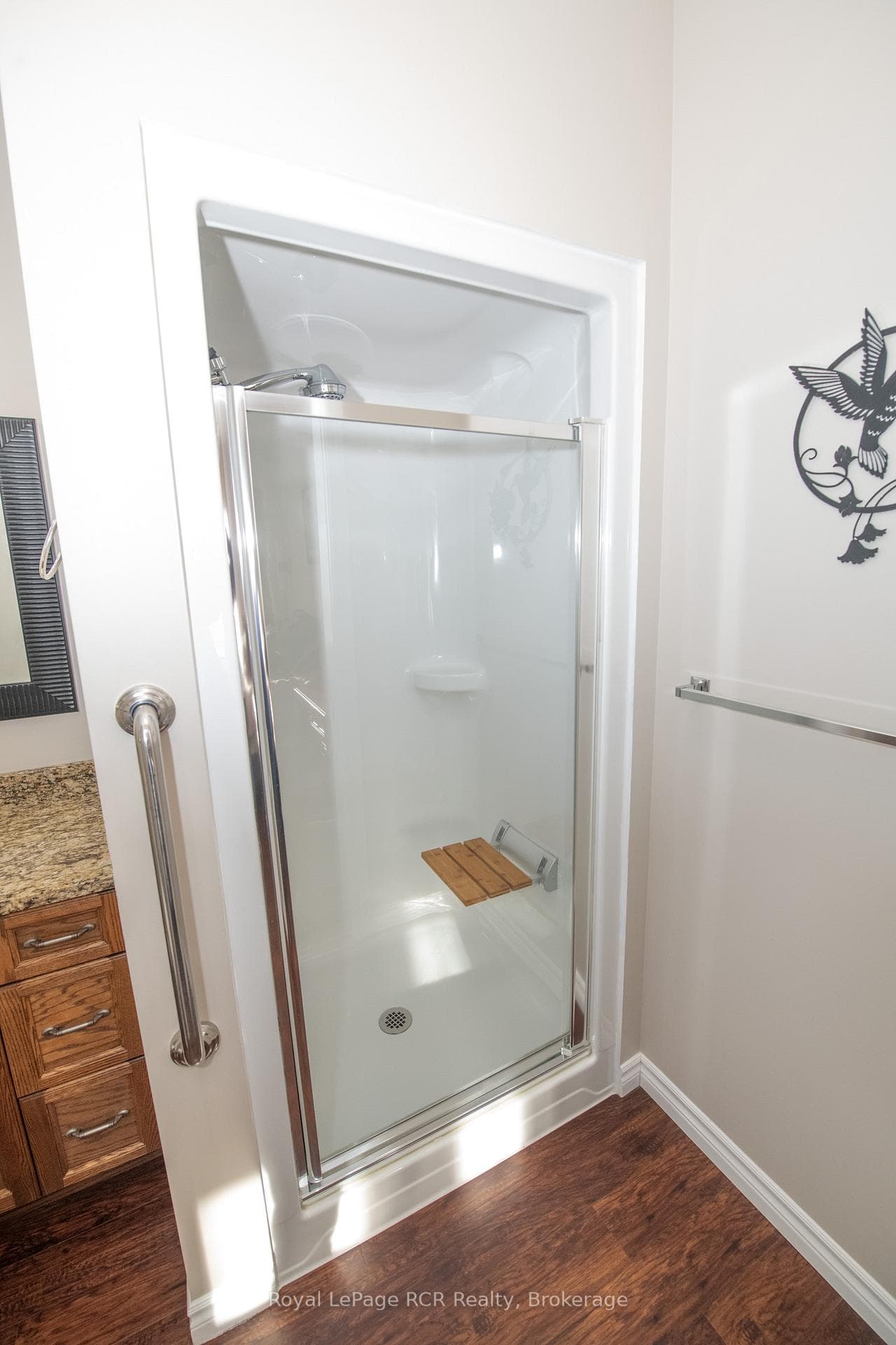 102 Broomer Crescent photo 35