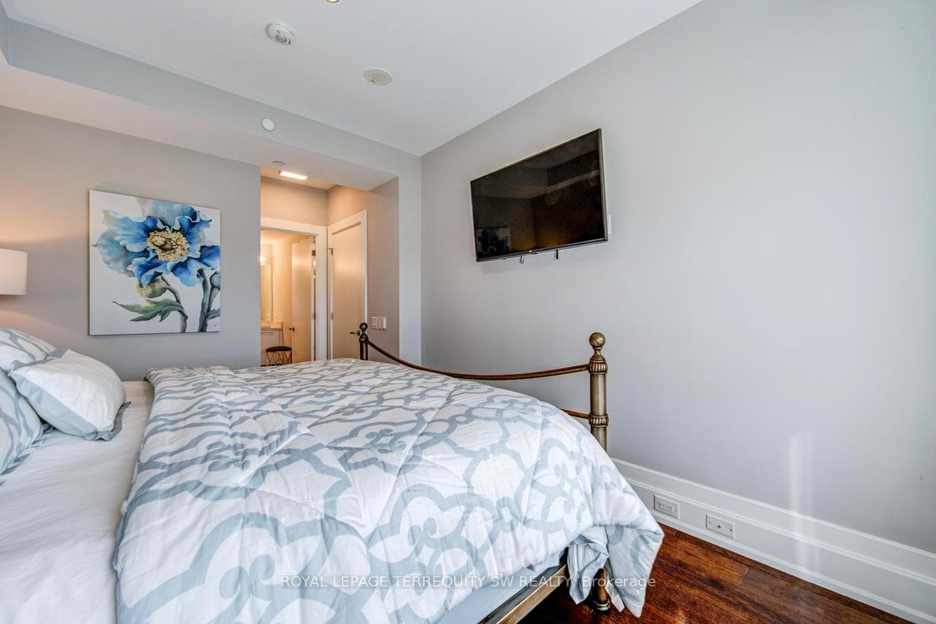 3 Southvale Drive Unit 605 photo 33