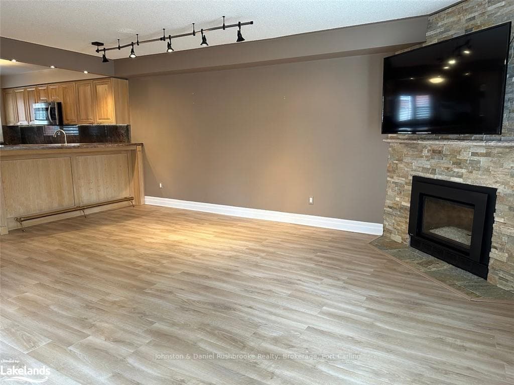 30 SHORELINE Drive photo 13