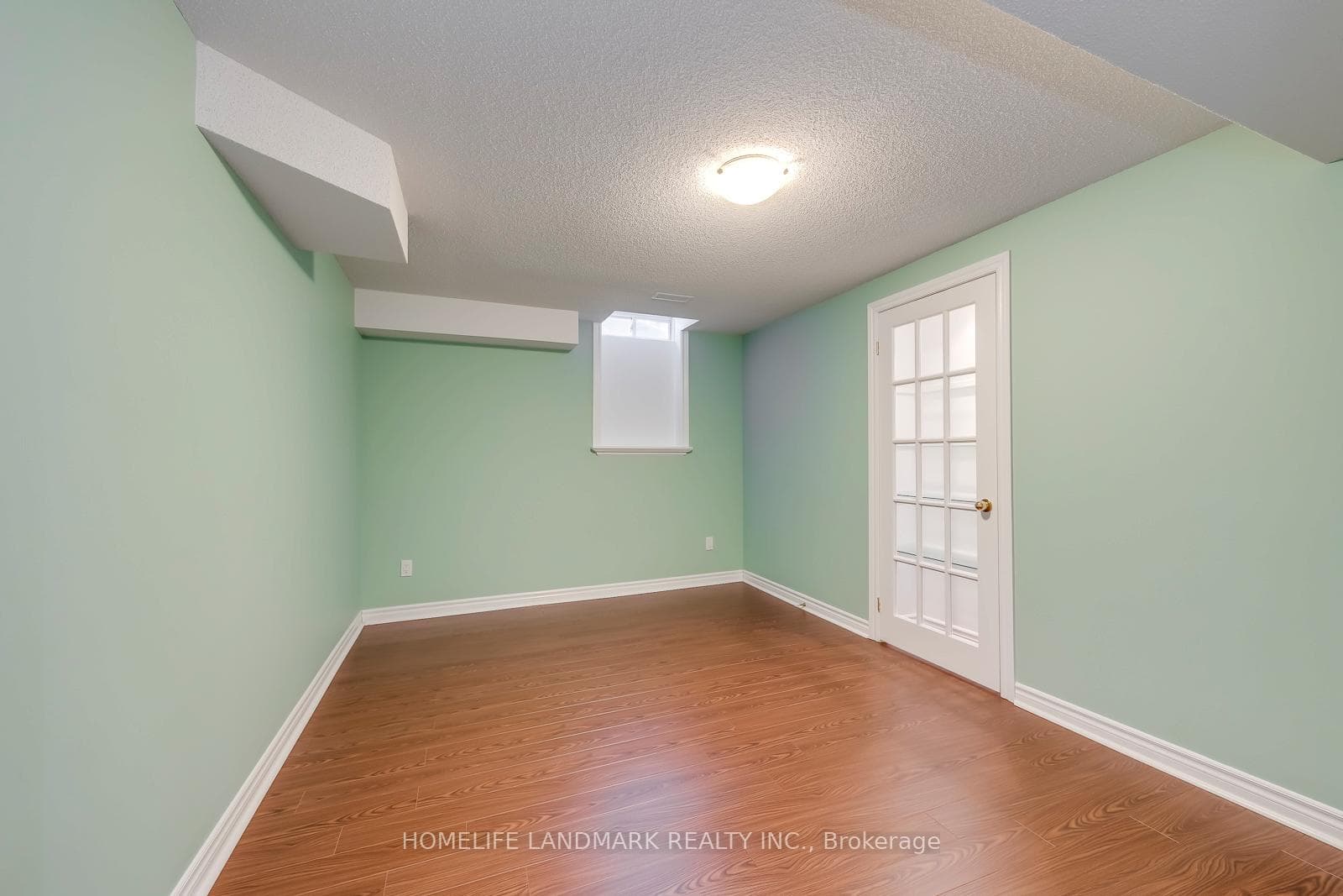 2196 HIGHCLIFFE Way photo 45