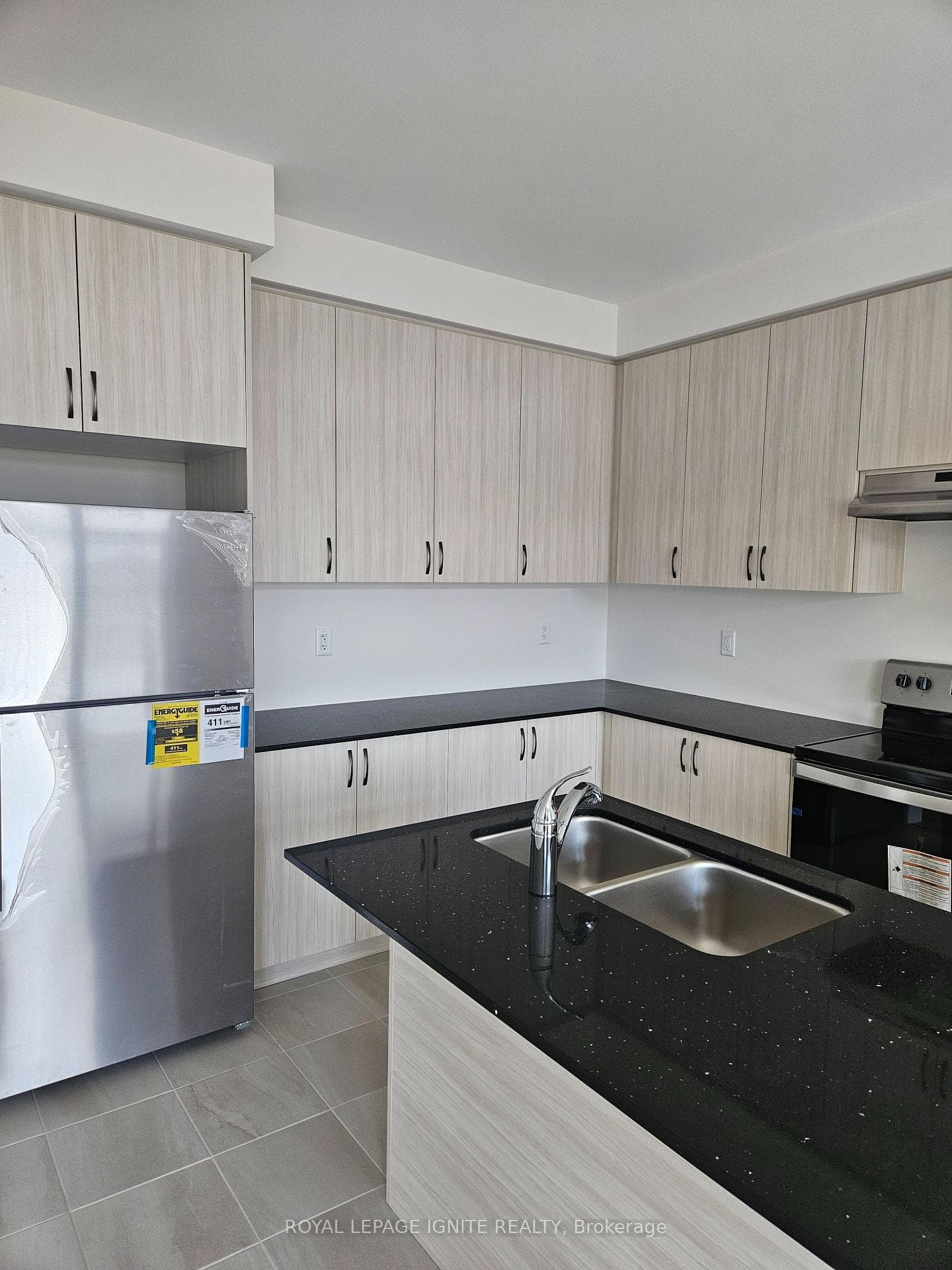1079 Cameo Street photo 9