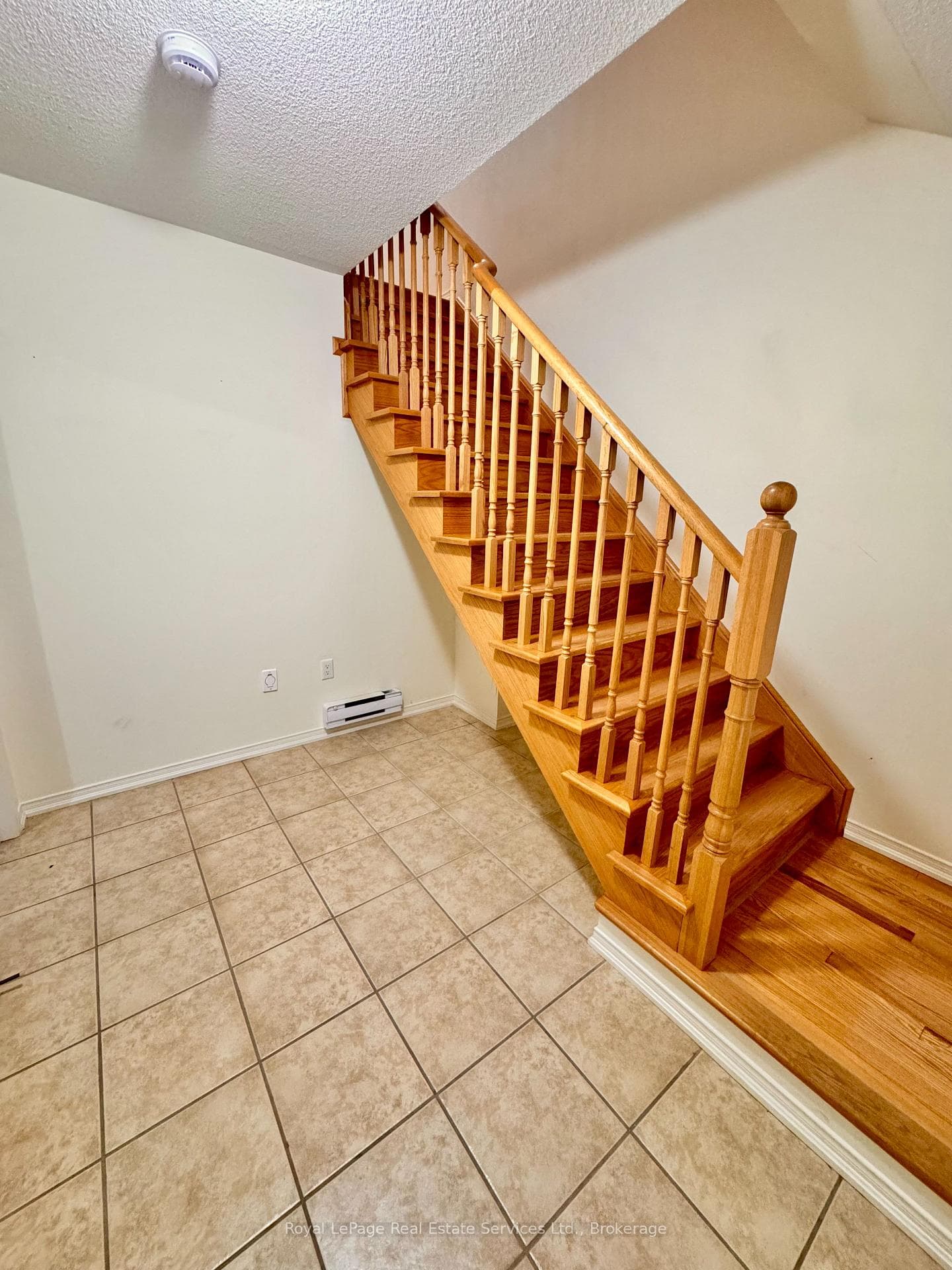 97 Georgian Drive Unit 27 photo 14