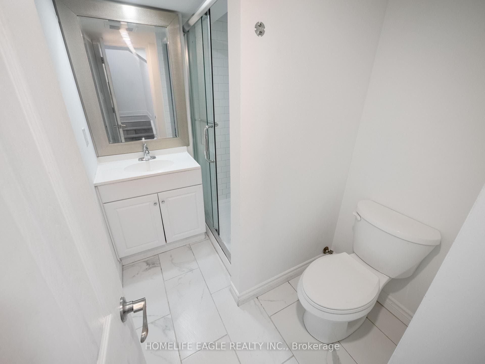 228 Bennett Street photo 20