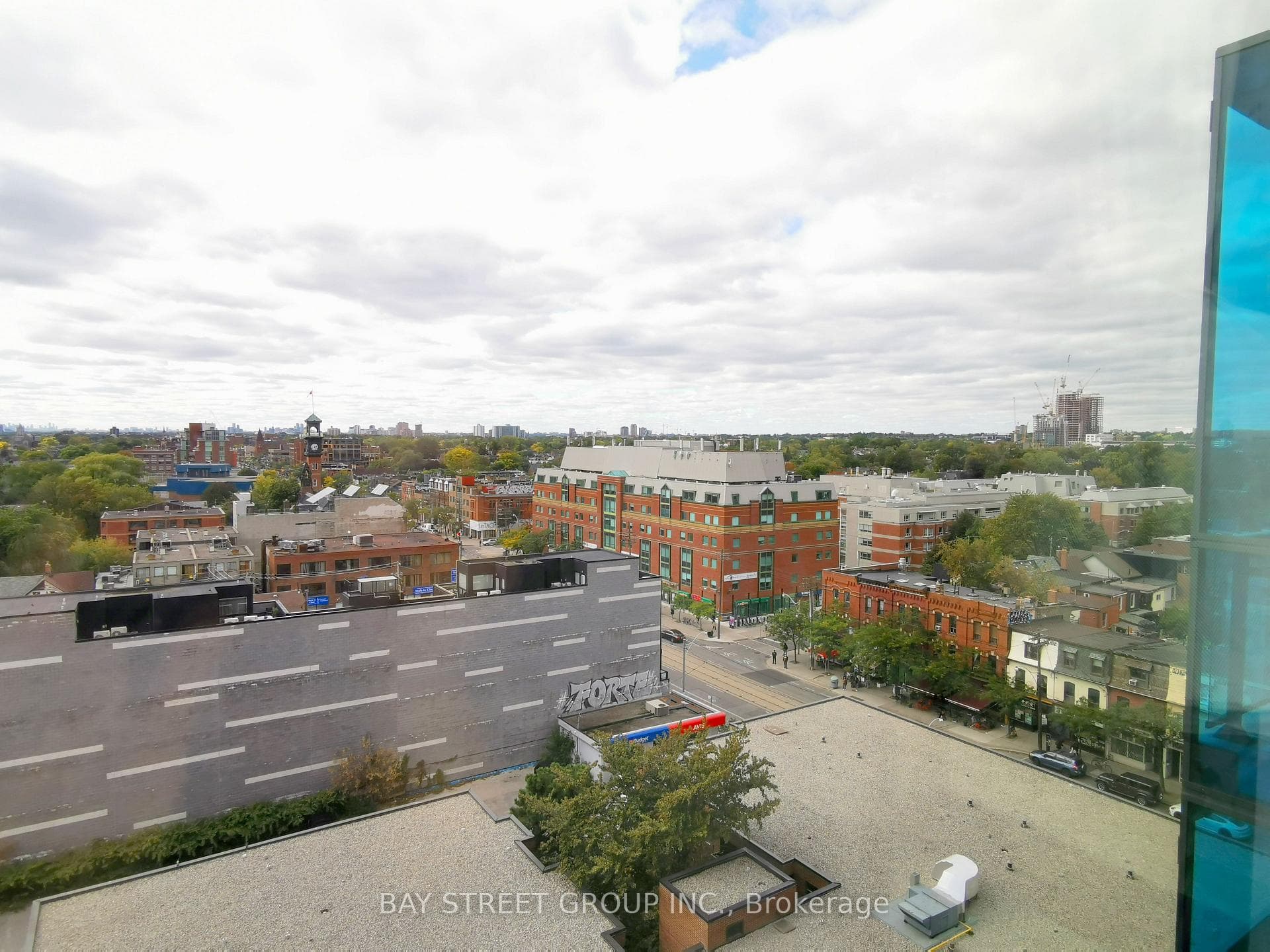 297 College Street Unit 1012 photo 12