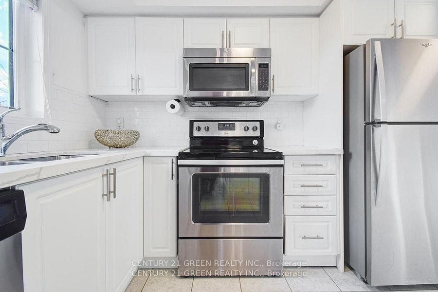 2508 Post Road Unit 32 photo 12