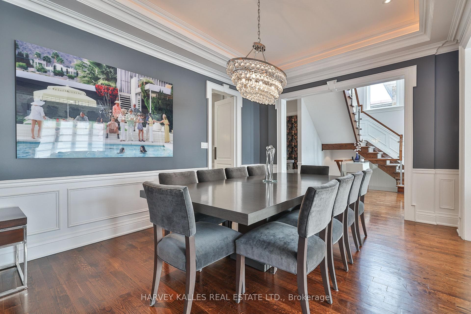 566 Deloraine Avenue photo 8