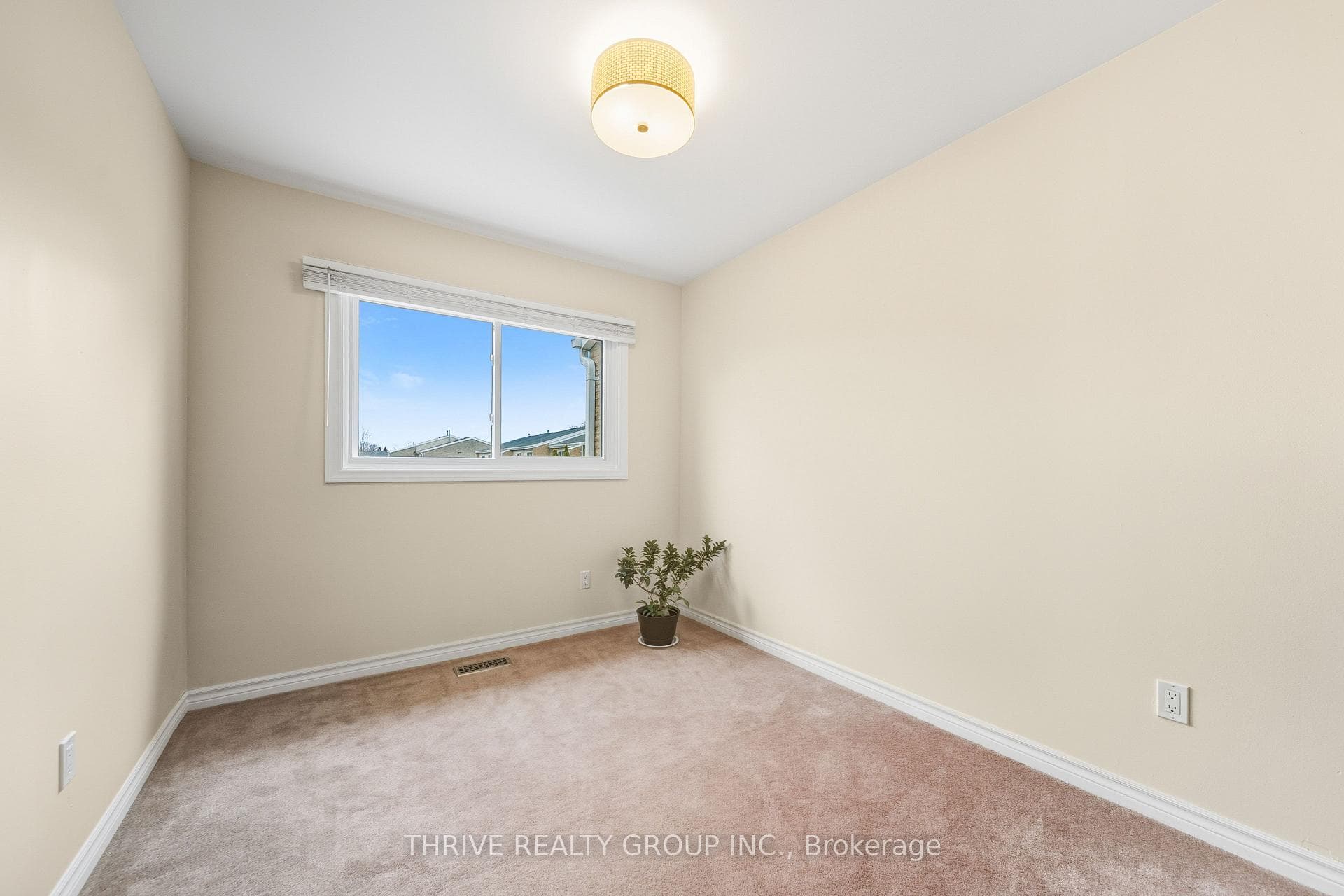 669 Osgoode Drive Unit 36 photo 34