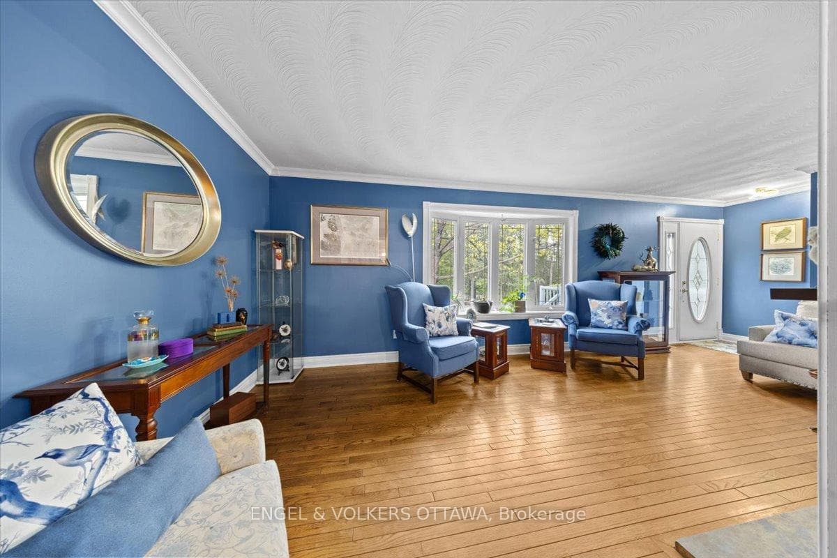 4841 Torbolton Ridge photo 18
