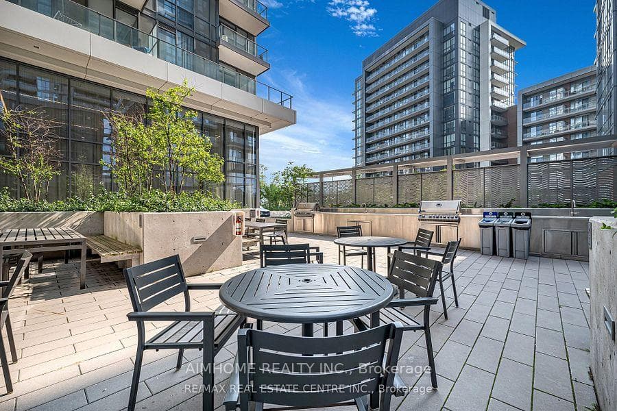 38 Forest Manor Road Unit 1104 photo 19