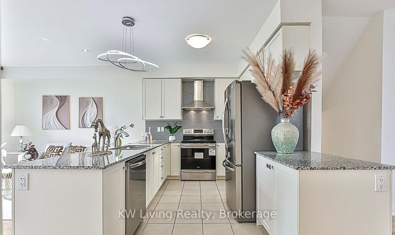 62 William Saville Street photo 6