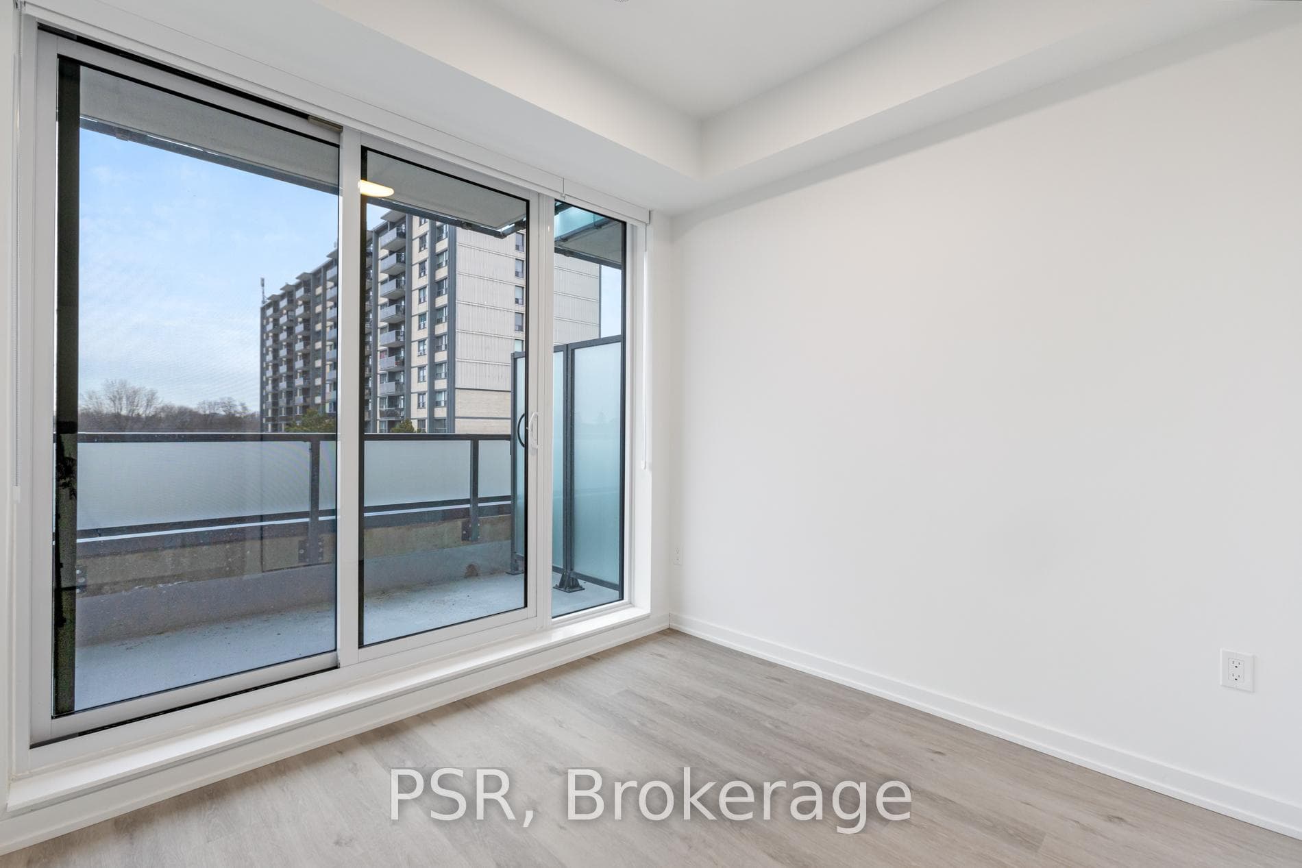 4365 Bloor Street Unit 509 photo 11