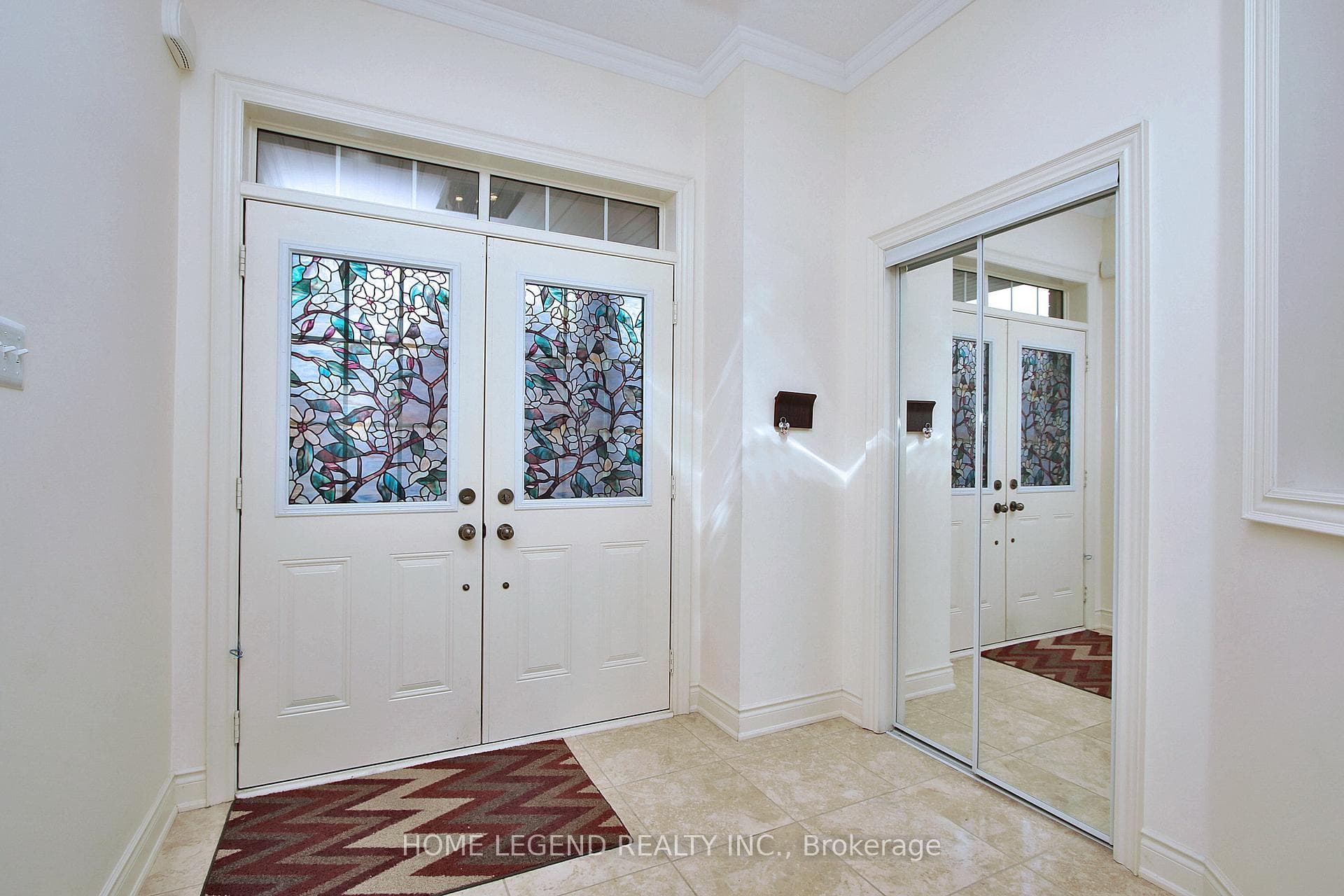 25 Bracknell Avenue photo 4