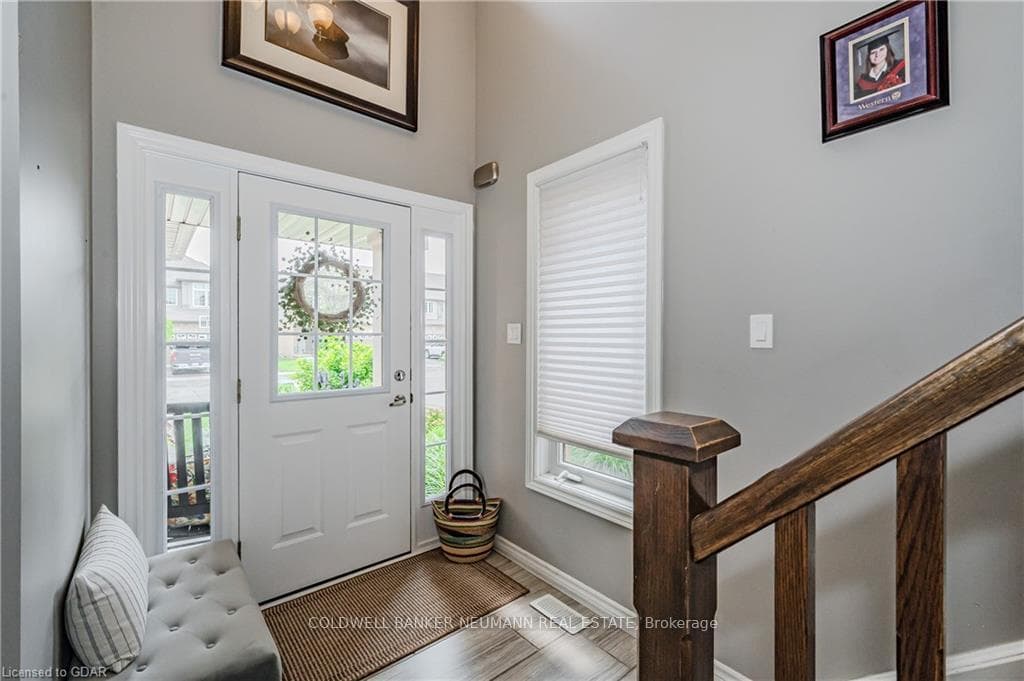 57 Walker Way photo 7
