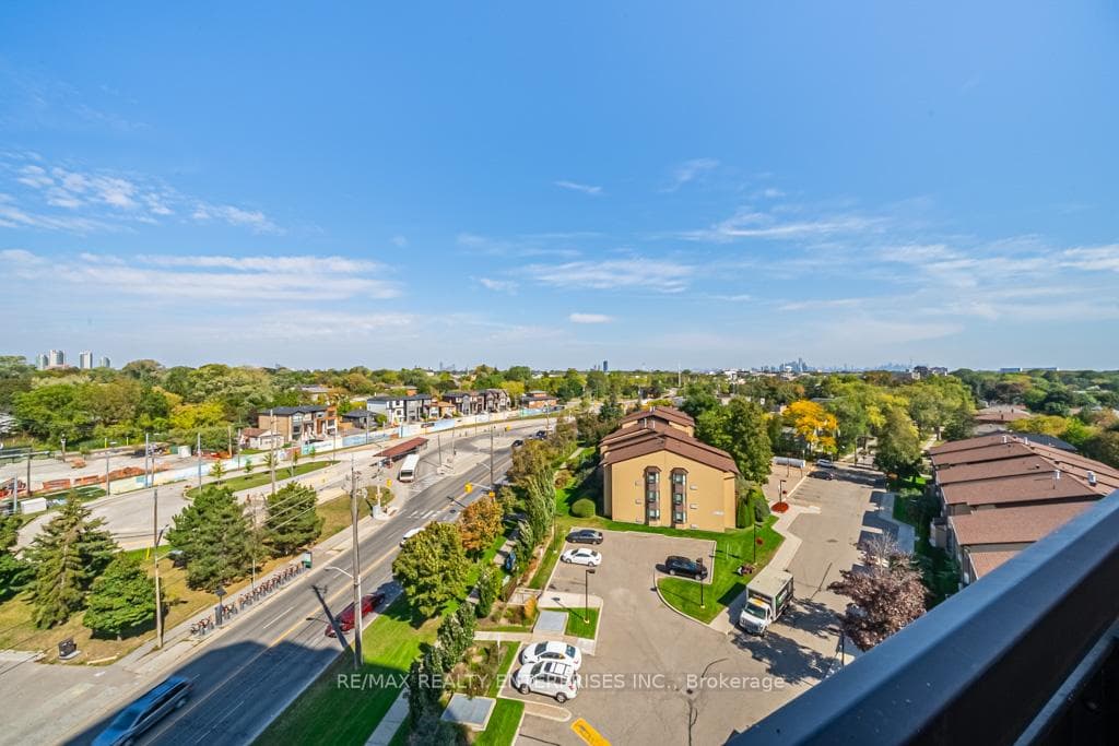 3845 Lake Shore Boulevard Unit 911 photo 18