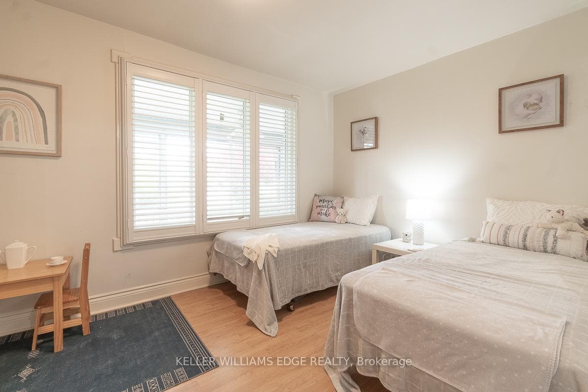 593 Beach Boulevard photo 9