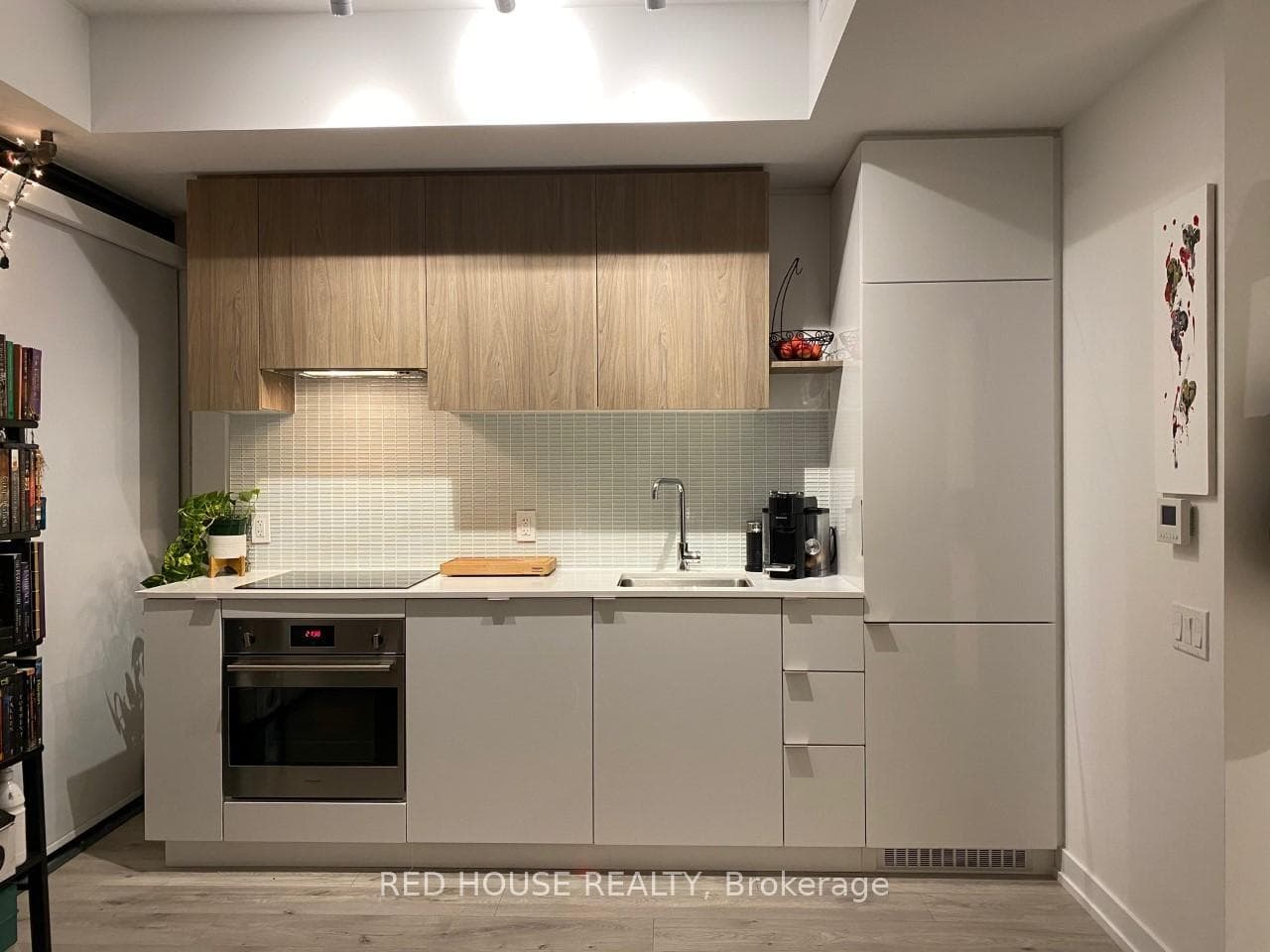 161 Roehampton Avenue Unit 1111 photo 3