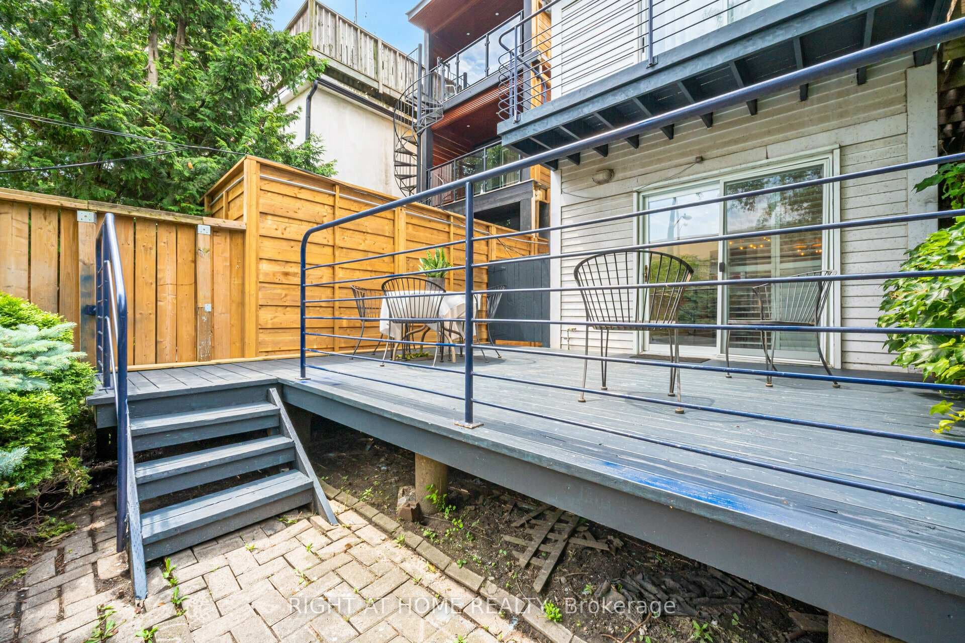 265 Berkeley Street photo 31