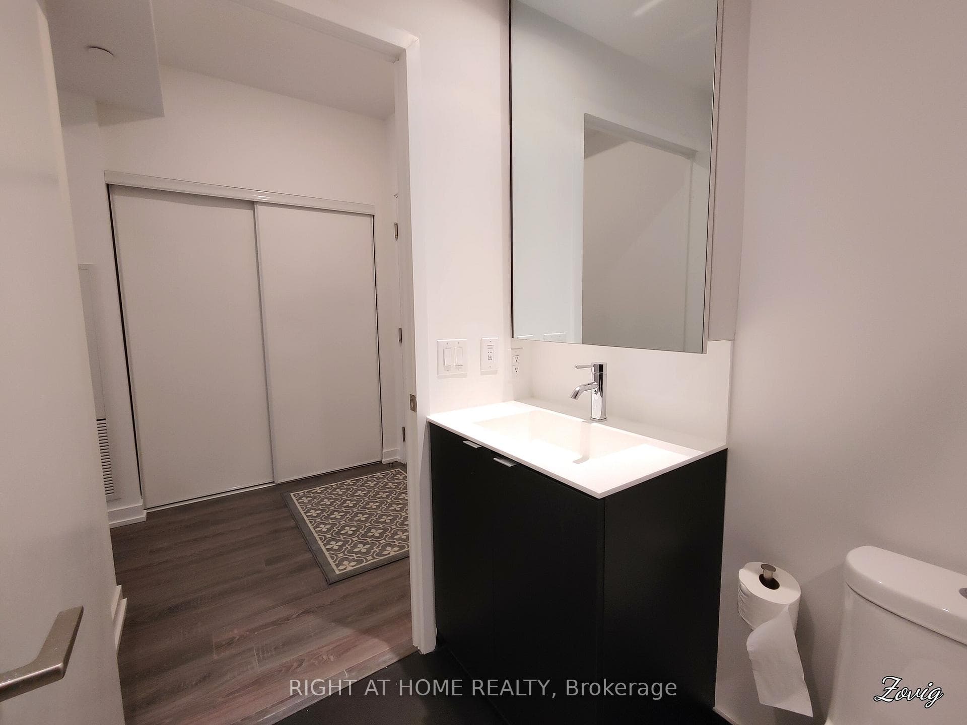 20 Edward Street Unit 1021 photo 10