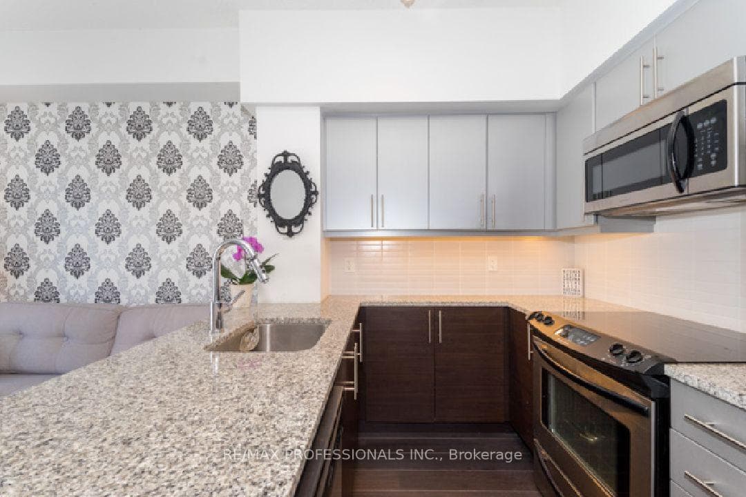 83 Redpath Avenue Unit 411 photo 7
