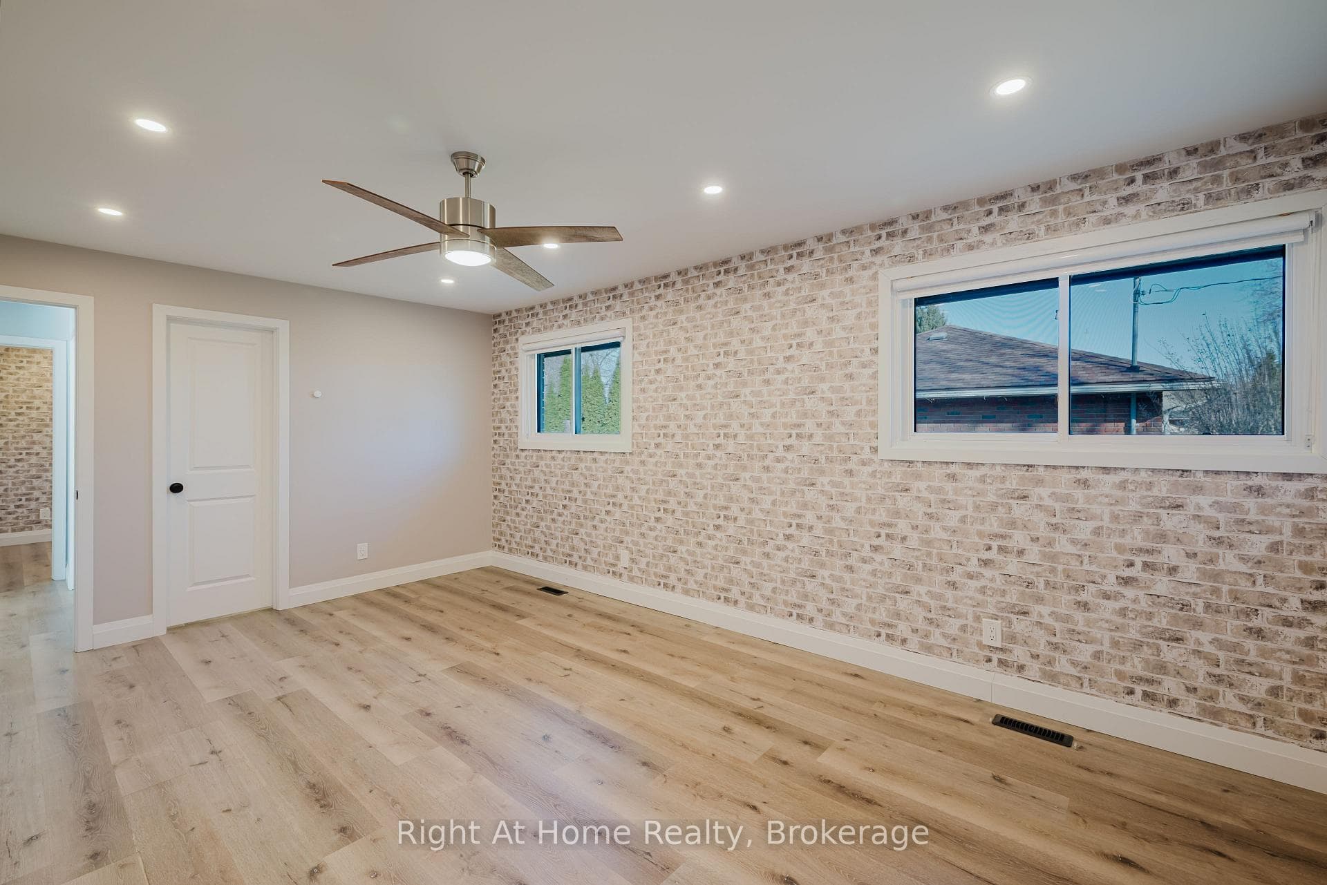 12 Northwood Drive Unit Main photo 19