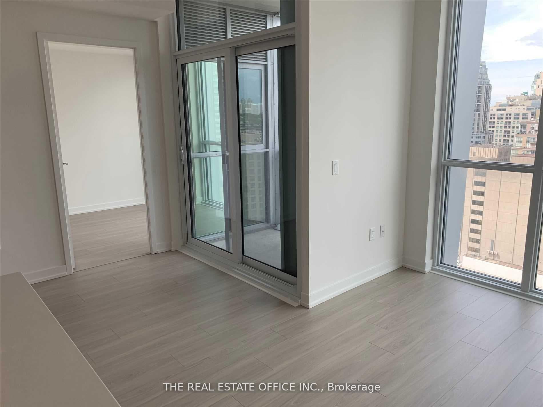 1 Yorkville Avenue Unit 1705 photo 8
