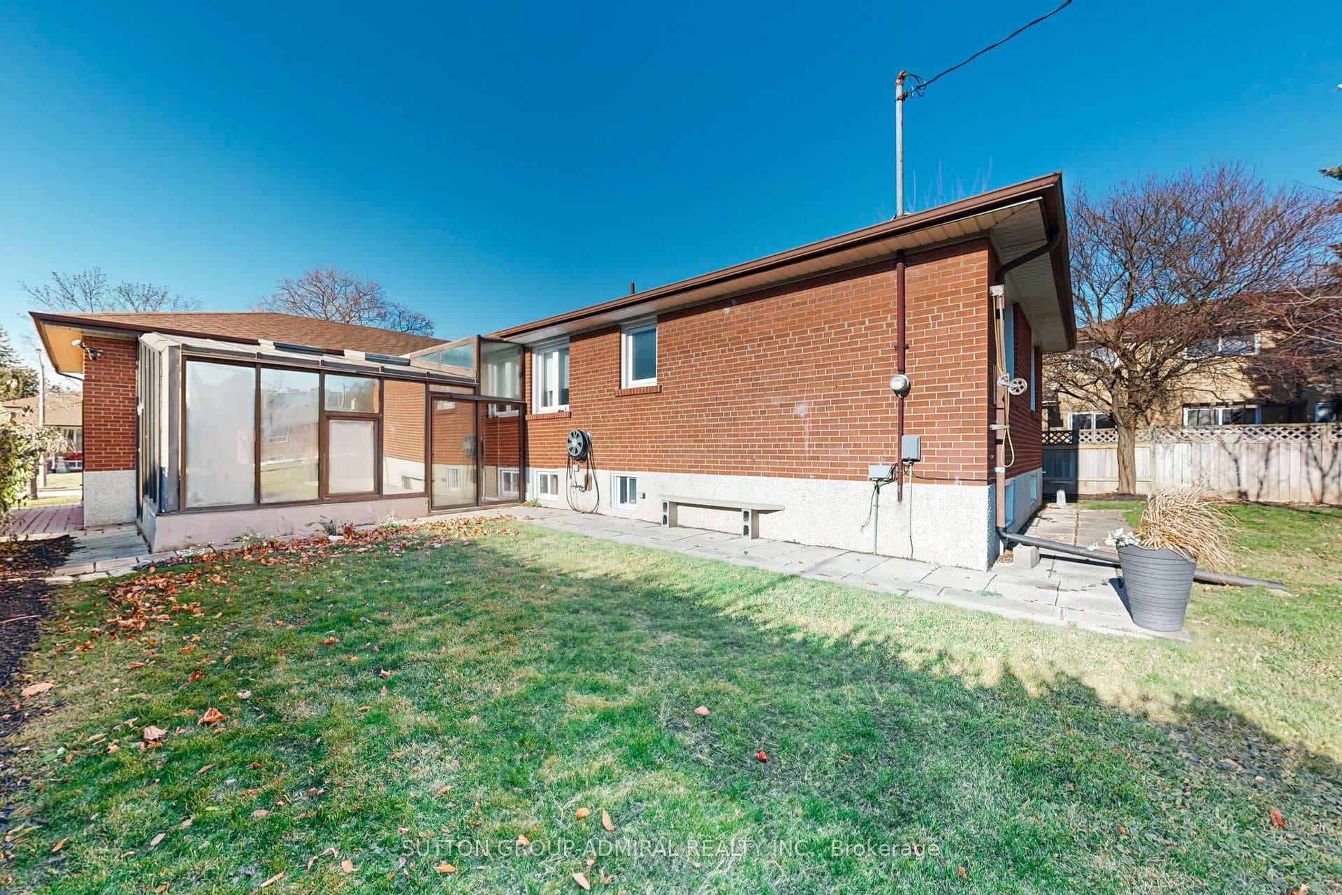 42 Swordbill Drive photo 36