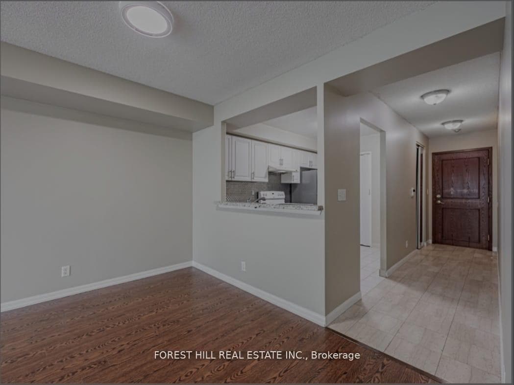 18 Lee Centre Drive Unit 1810 photo 7