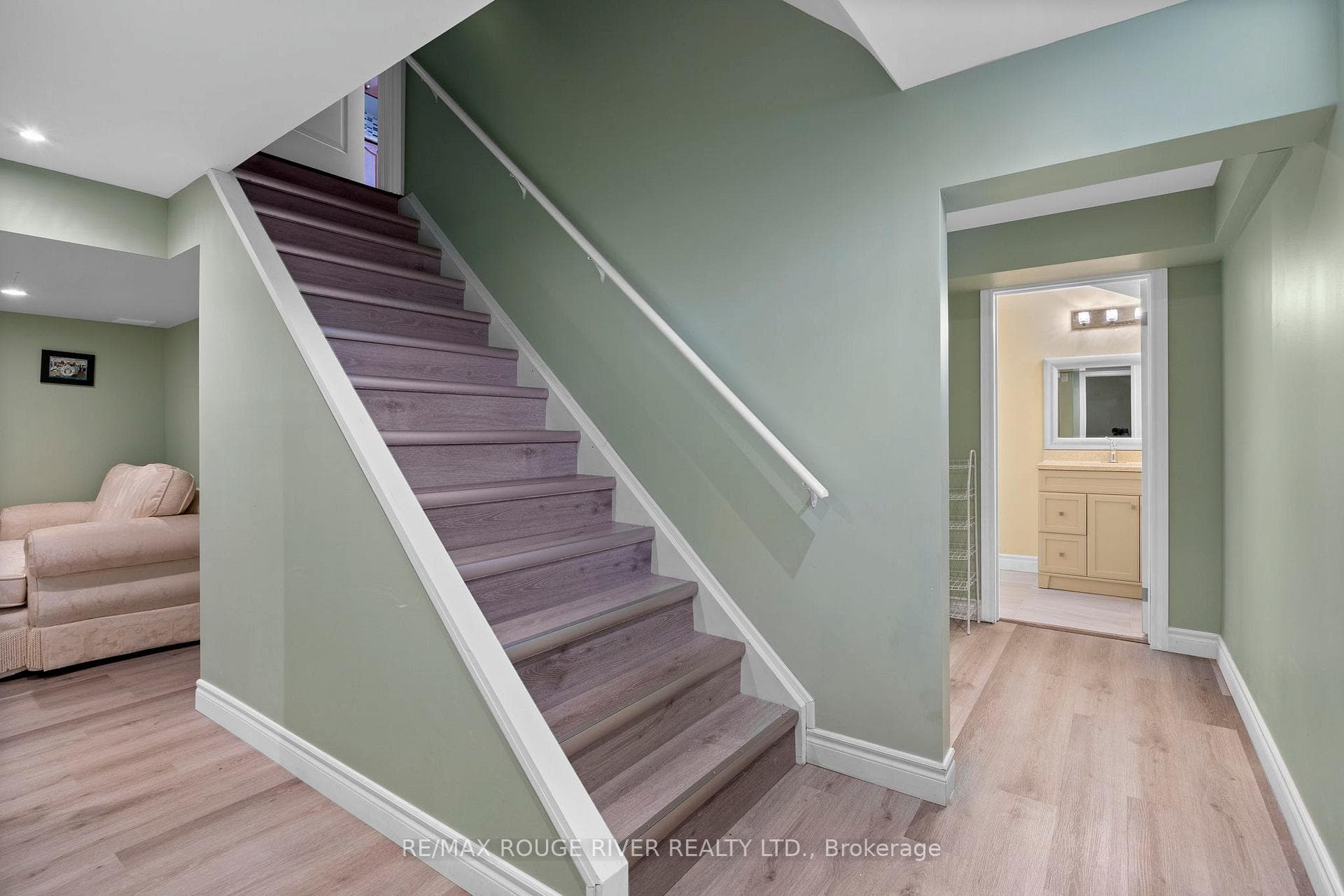 14 Kirk Avenue photo 30
