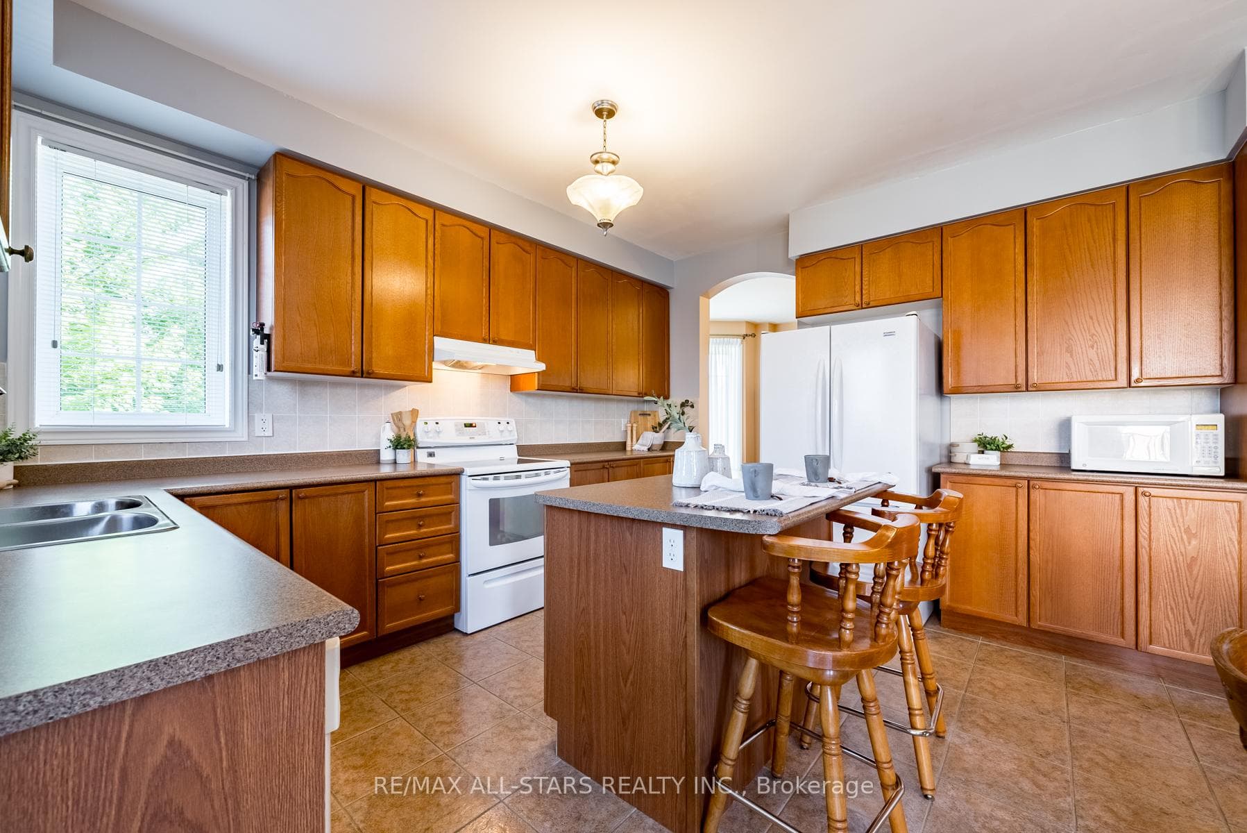 65 Sherrington Drive photo 8