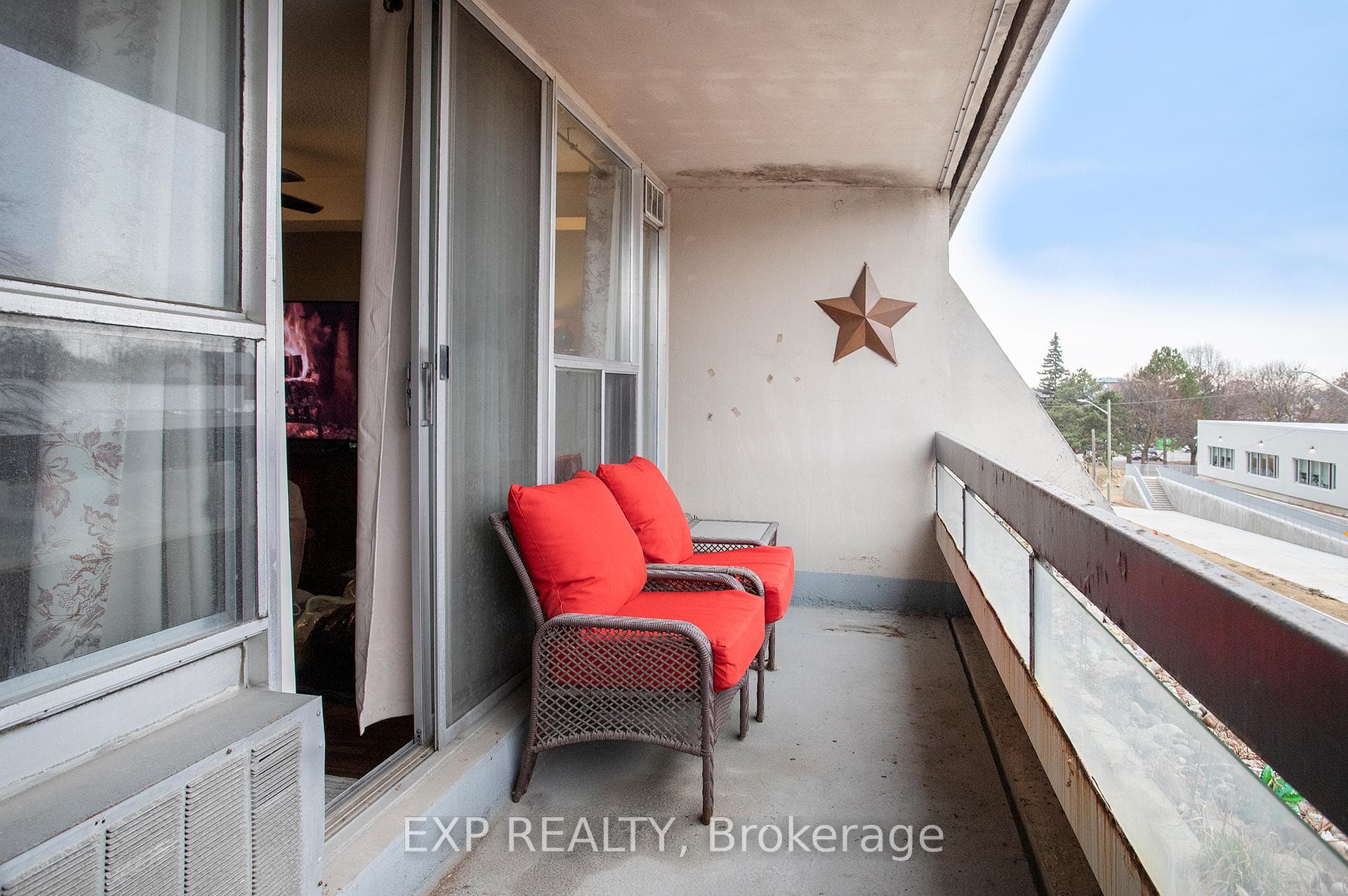 55 William Street Unit 305 photo 14