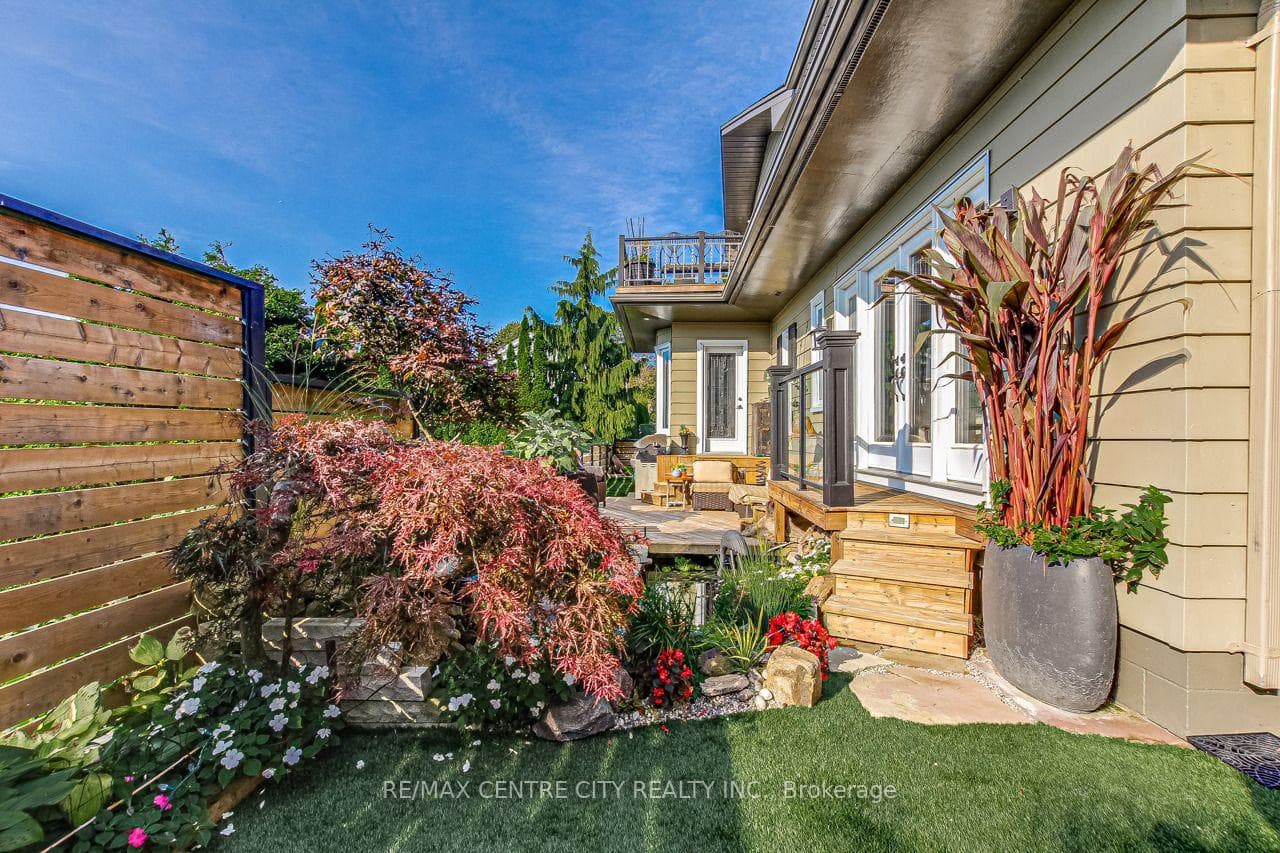 174 Harrison Place photo 43
