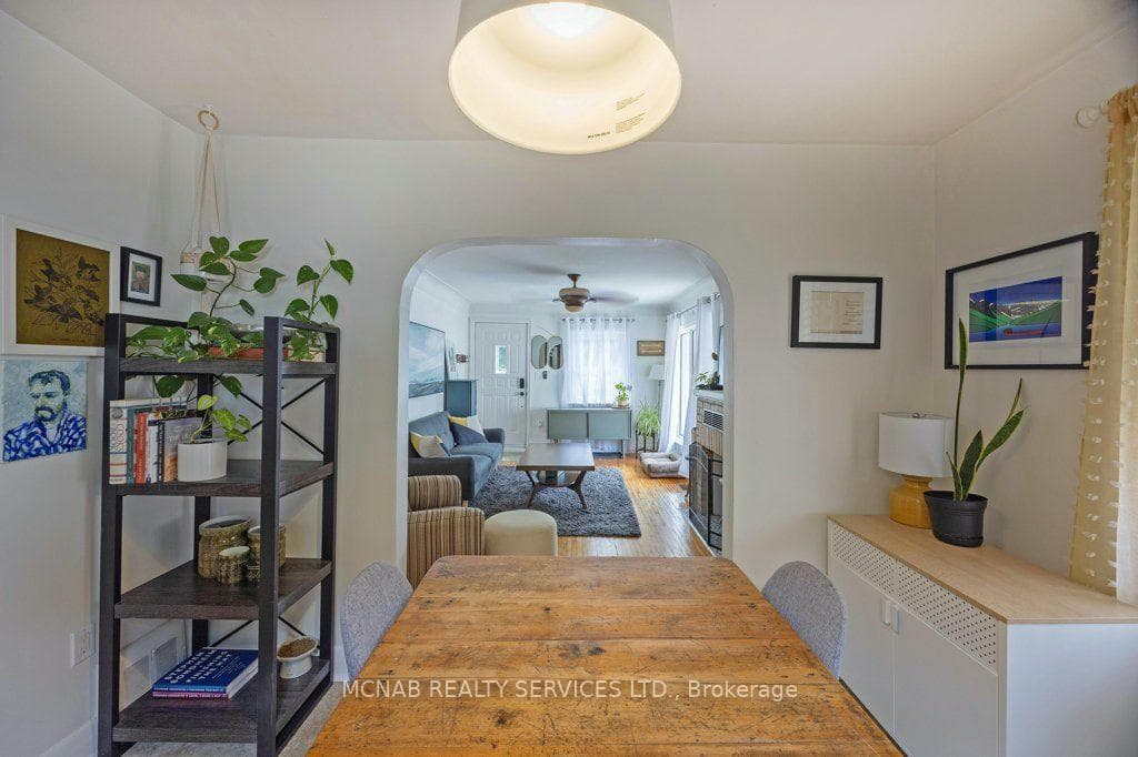 52 Broadway Avenue photo 8