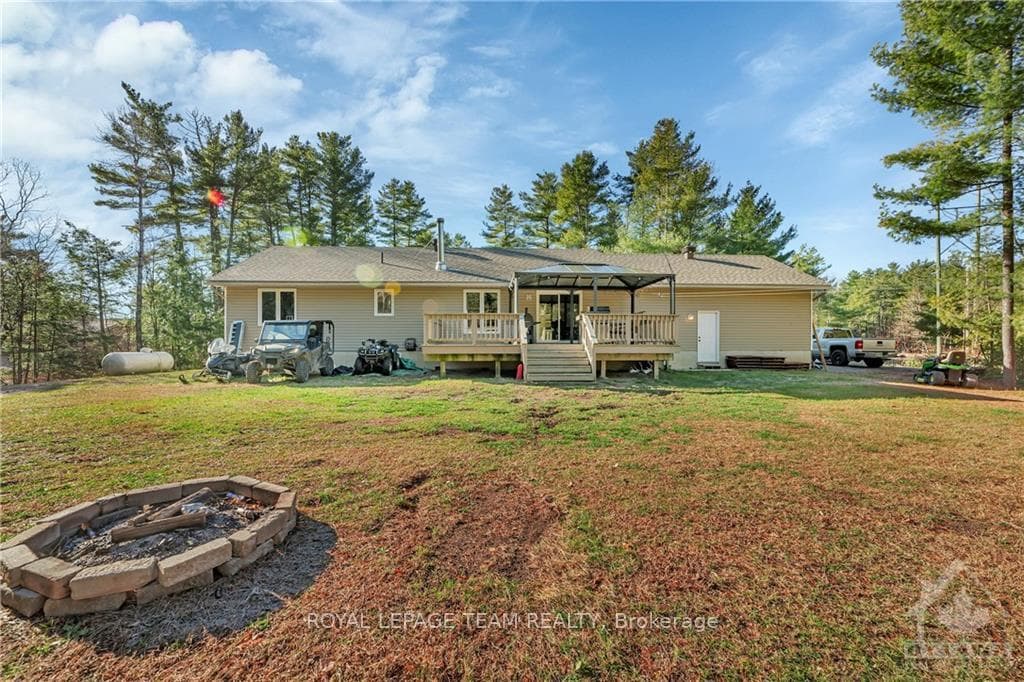 556 MCLACHLAN Road photo 27